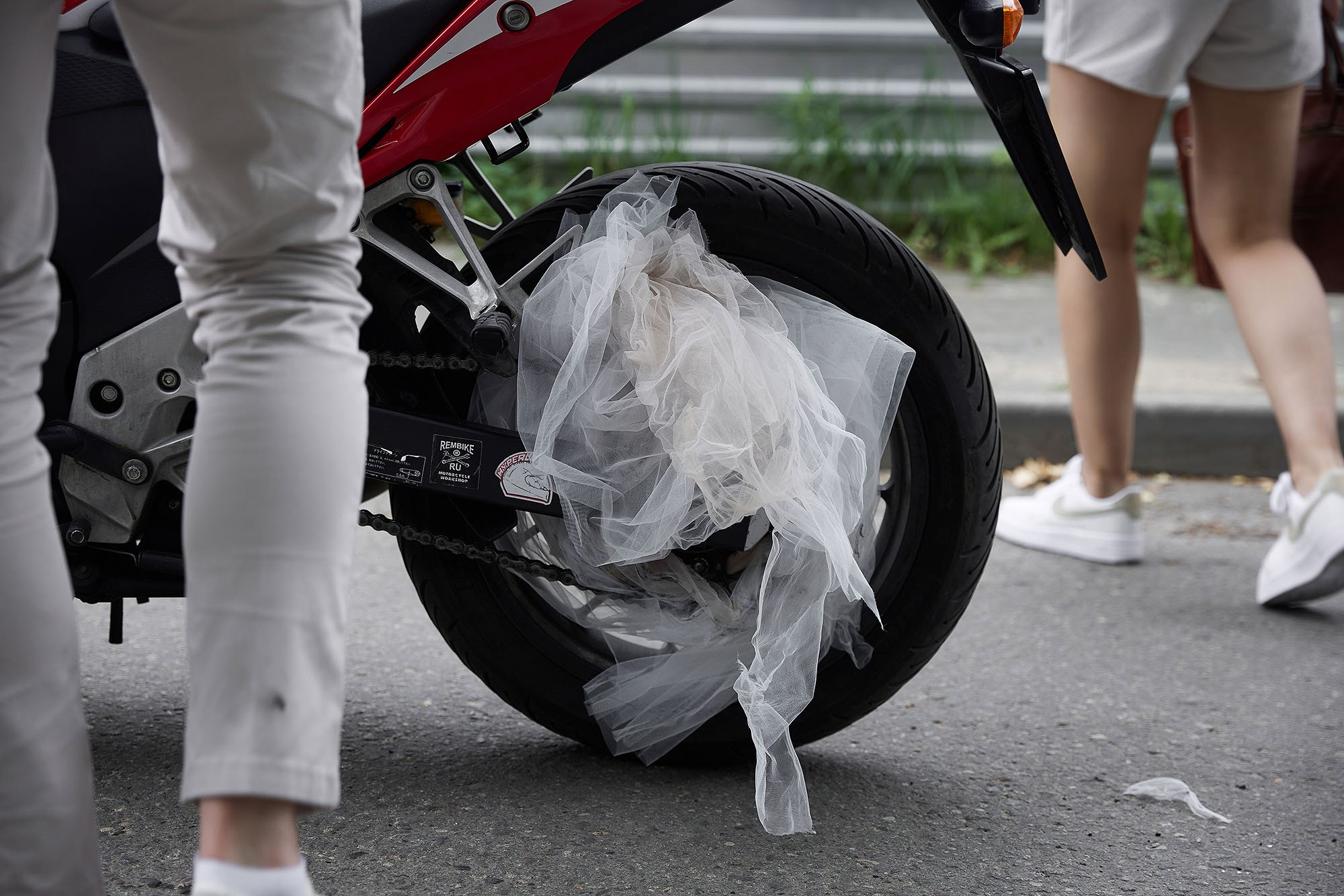 Прогулка, фотосессия жениха и невесты. Свадебная съемка. Фотограф в Москве Валерий Боцман