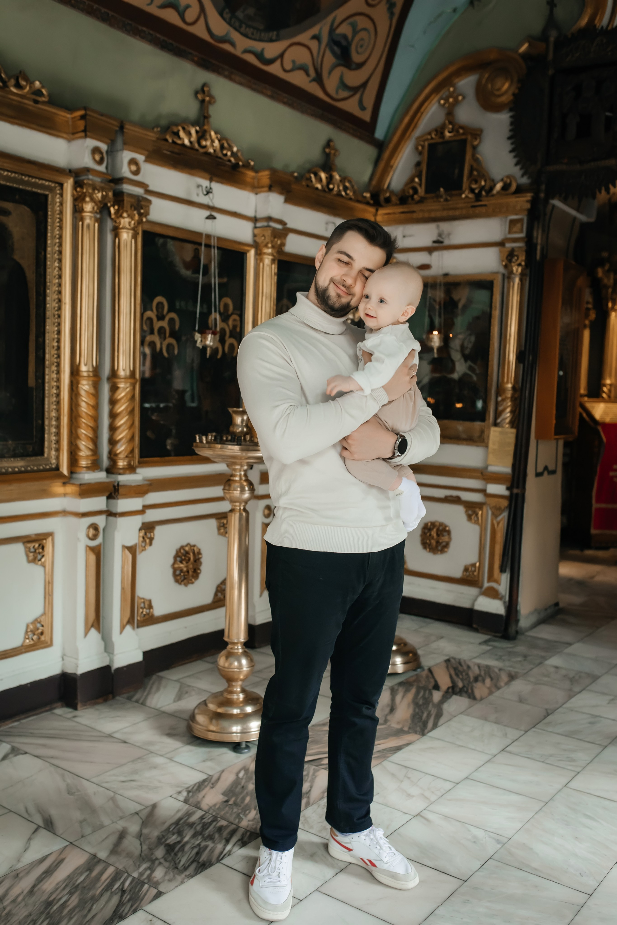 Крещение Ксении в Храме Казанской Иконы Божией матери в Коломенском. Фотограф на крещение и венчание Москва  Надежда Баланина