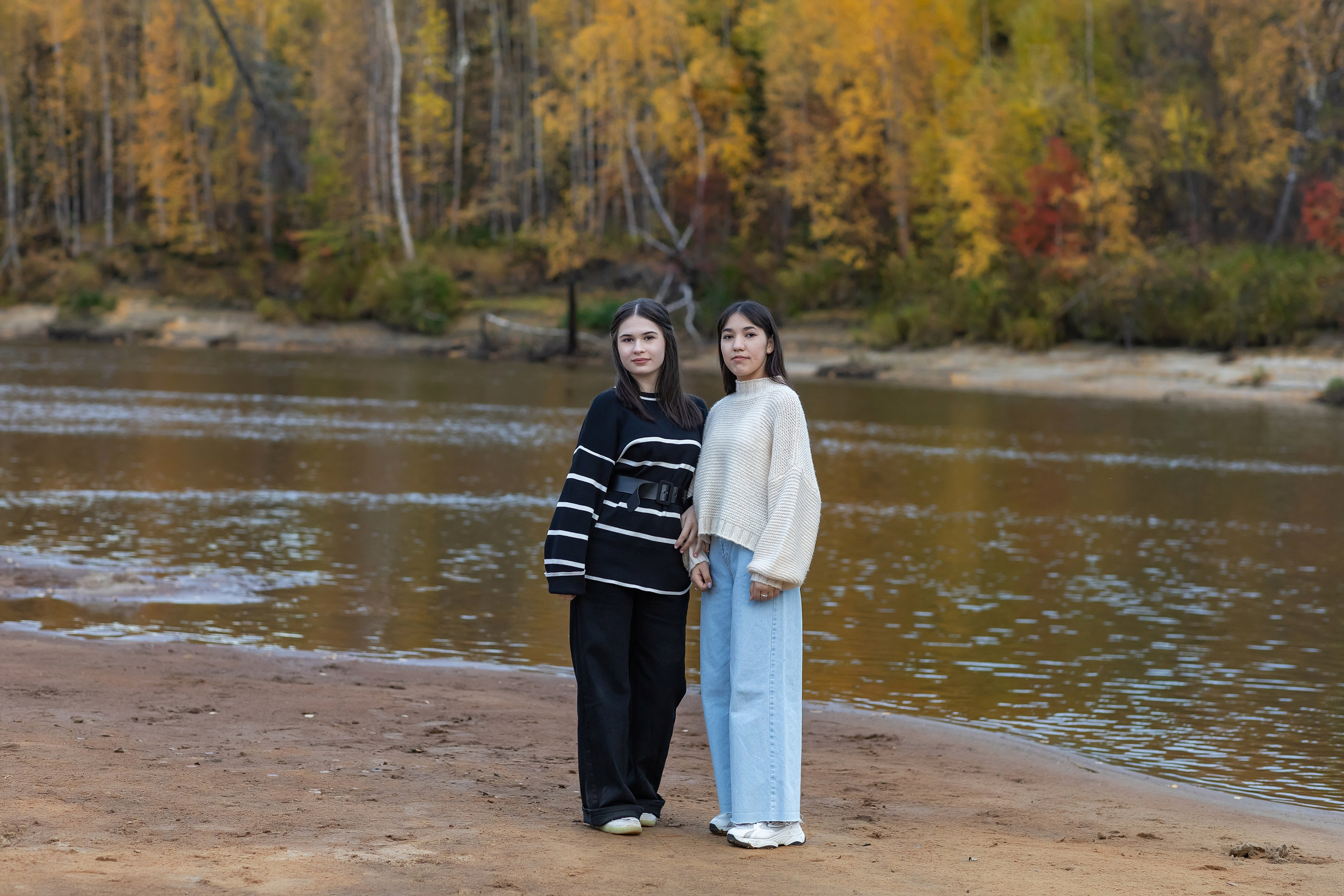 Примеры фото СТАРШИЕ КЛАССЫ. Фотограф Радужный ХМАО, Школьный фотограф, семейный фотограф, выпускной альбом