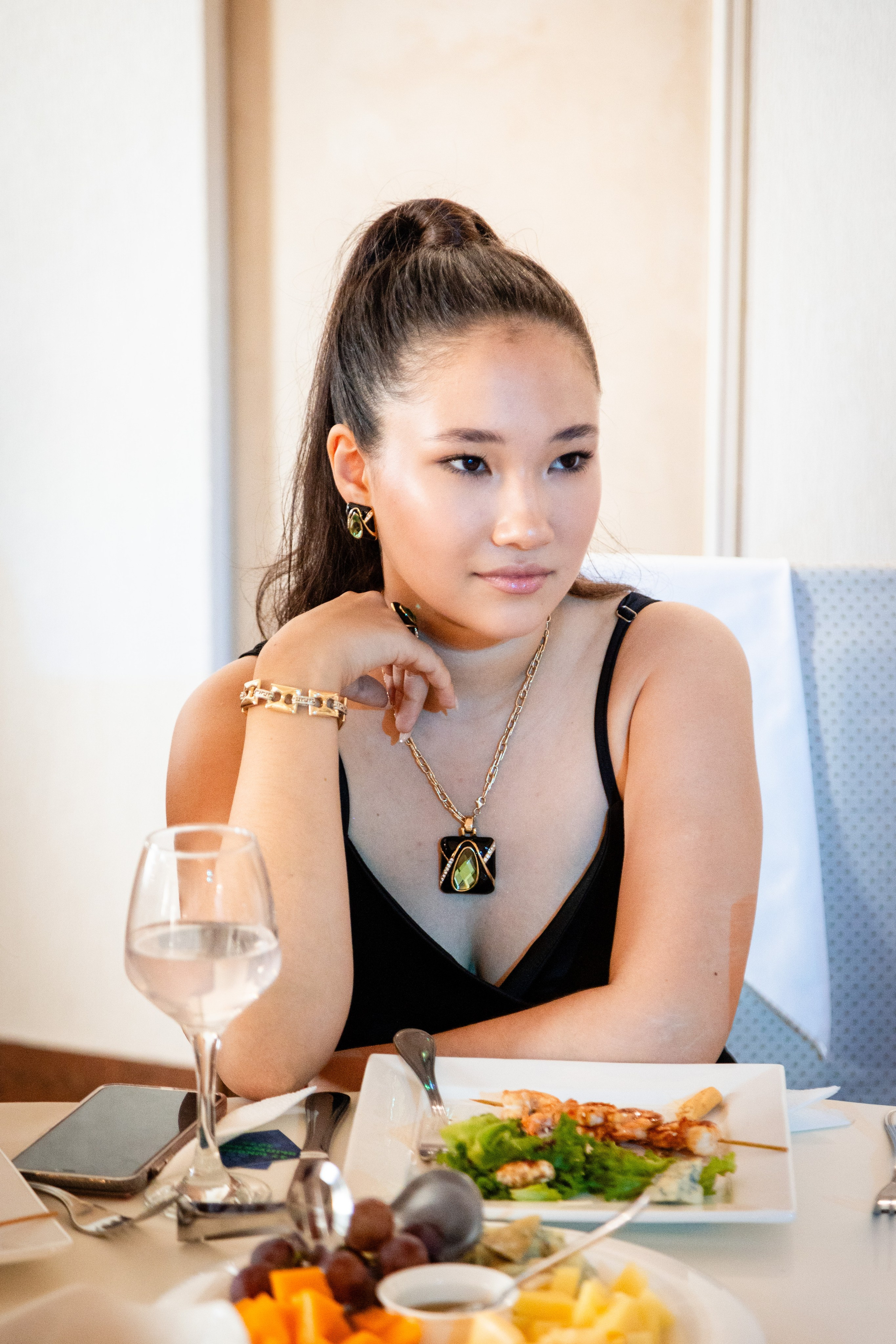 Школьный выпускной. Детский фотограф видеограф в Хабаровске Михаил Орлов