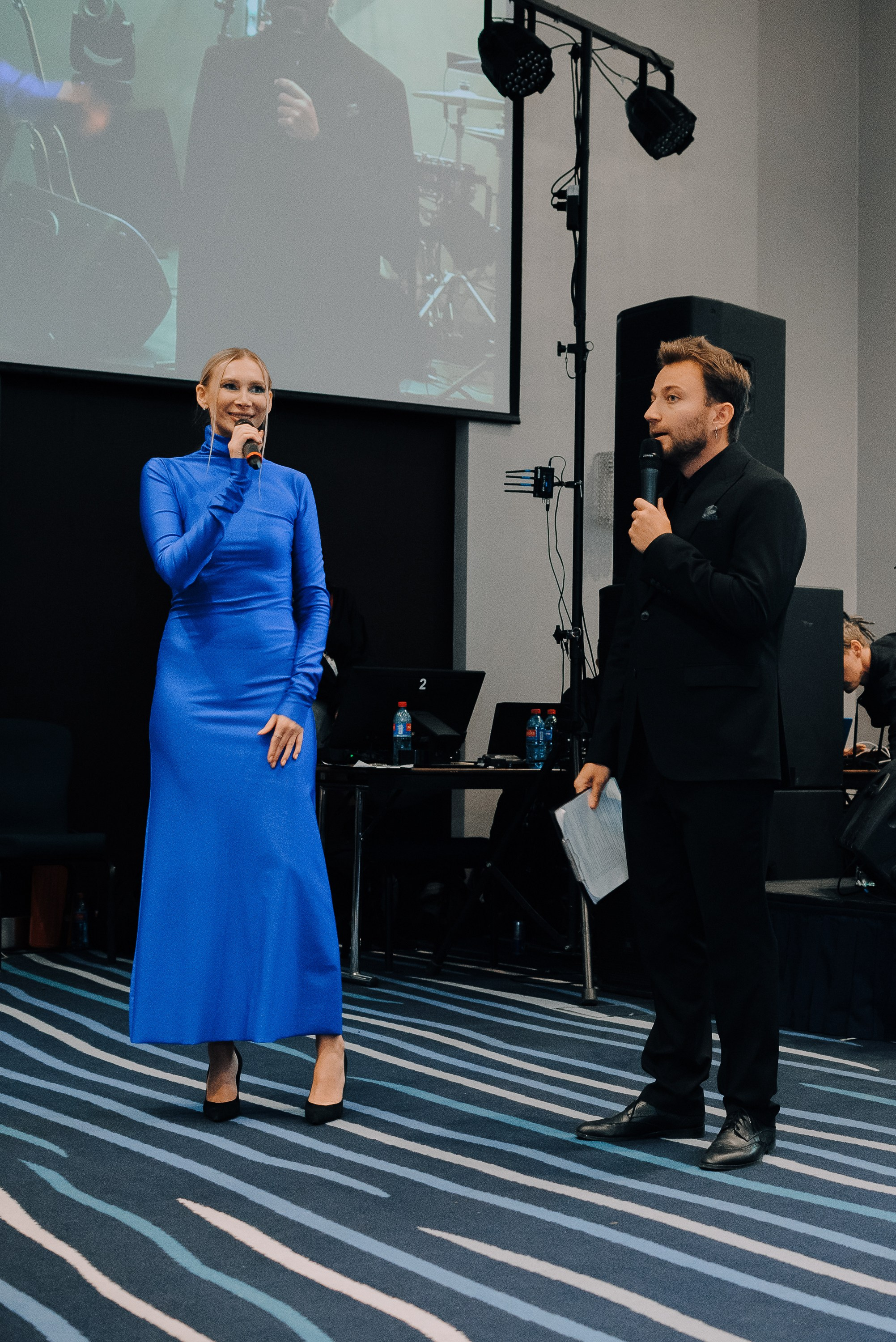 ФЕСТИВАЛЬ ВИНА И КРЕПКИХ НАПИТКОВ МАВТ-ВИНОТЕКА. Репортажный фотограф Зуев Роман г. Челябинск