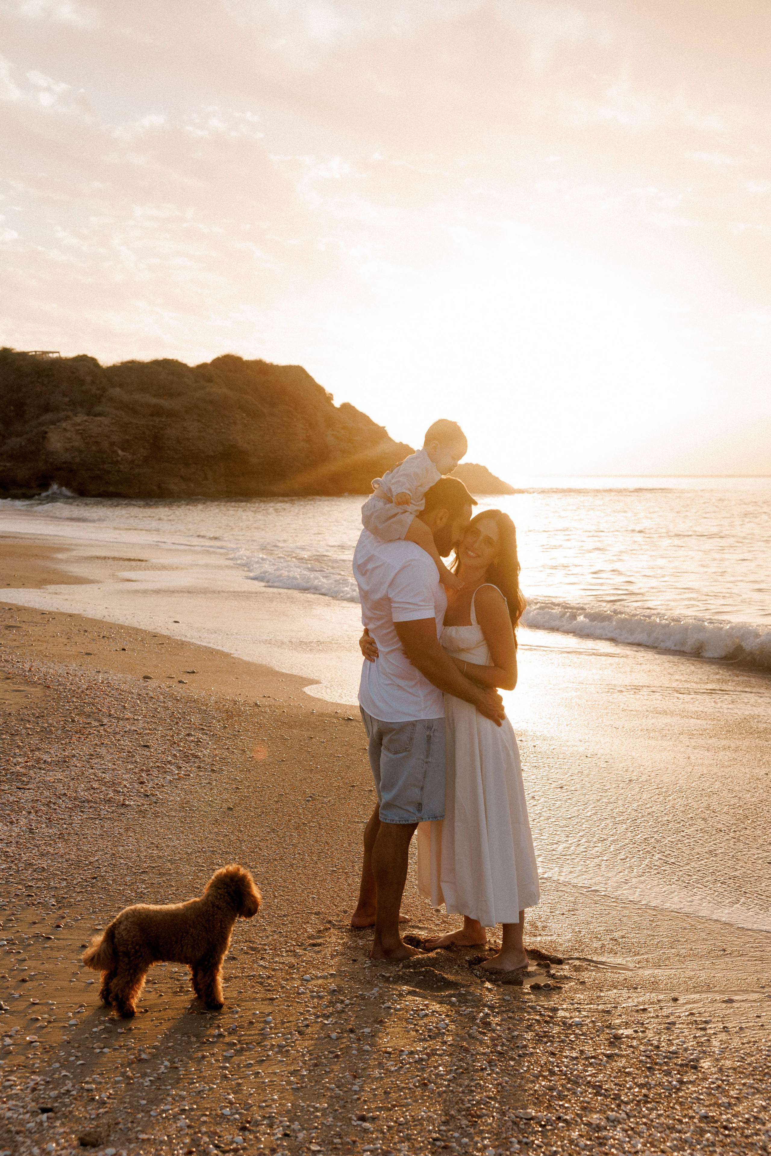 First year family photos near the sea. Главная