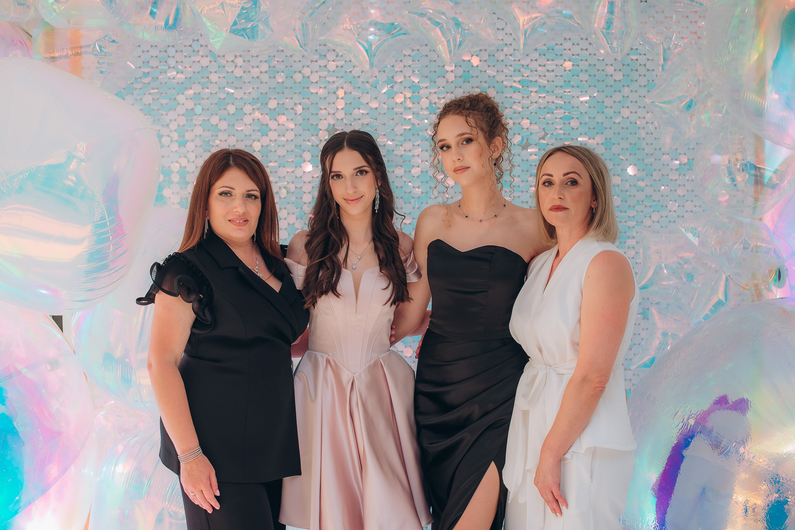 Выпускной 9-11классы. Выпускные книги Анапа Новороссийск Краснодар