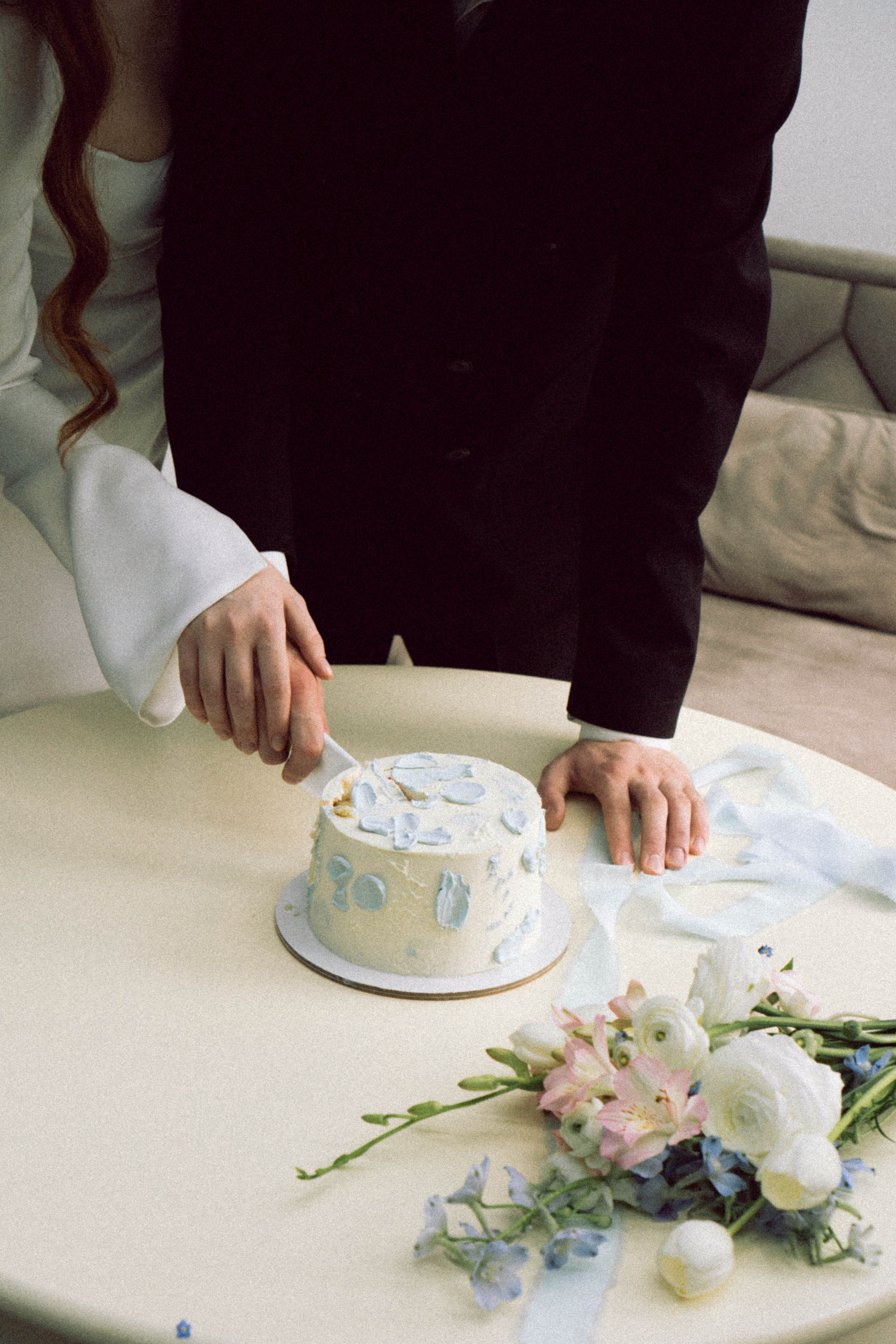 СВАДЕБНАЯ СЬЕМКА В ОТЕЛЕ. СБОРЫ ЖЕНИХА И НЕВЕСТЫ И ТАКЖЕ ТОР И ПОДГОТОВКА К ПРОГУЛКЕ. Профессиональный фотограф, Санкт-Петербург — Виктория Богомолова