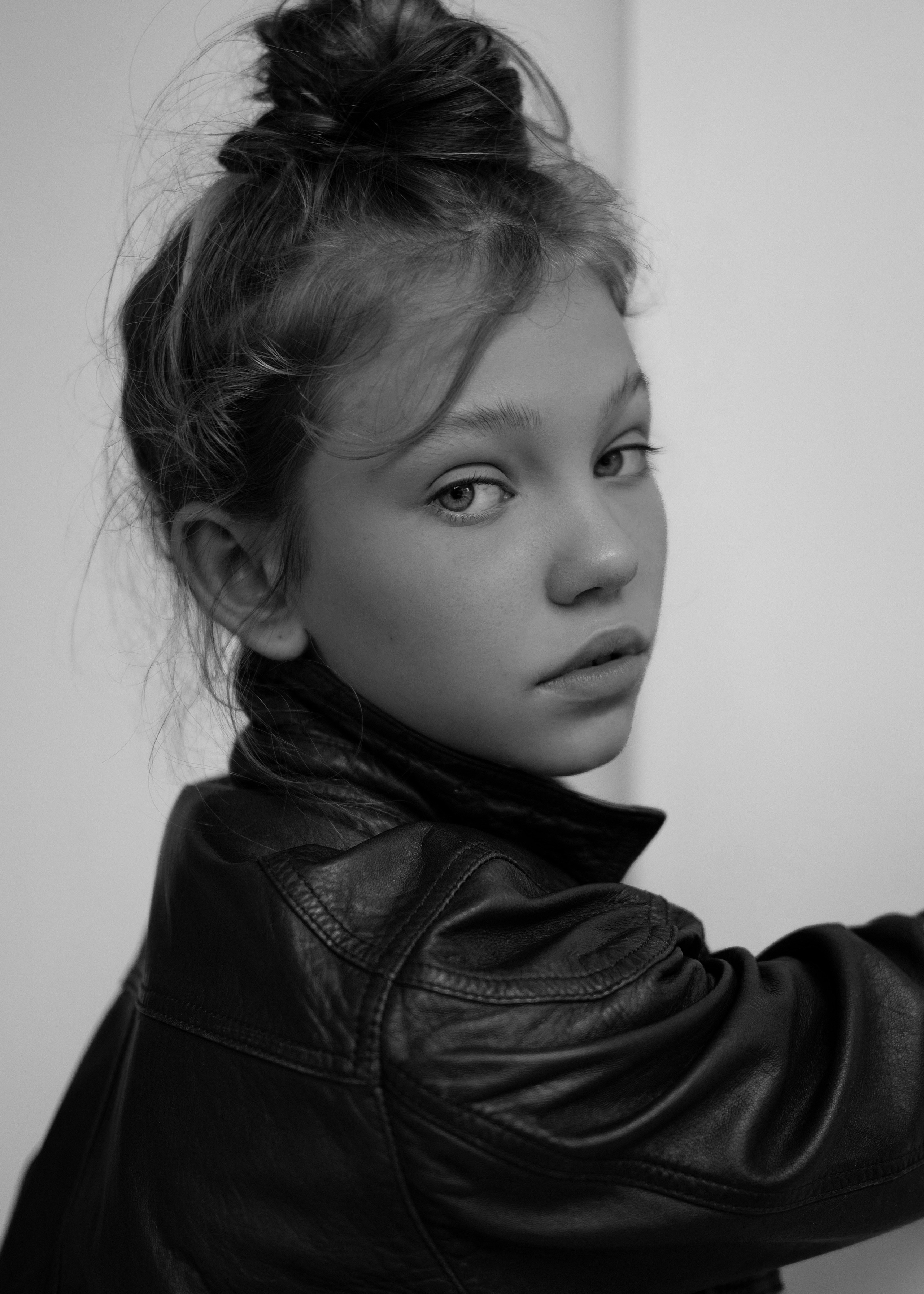 Модельное портфолио. Фотограф Москва Виктория Вишневская актерское / модельное портфолио