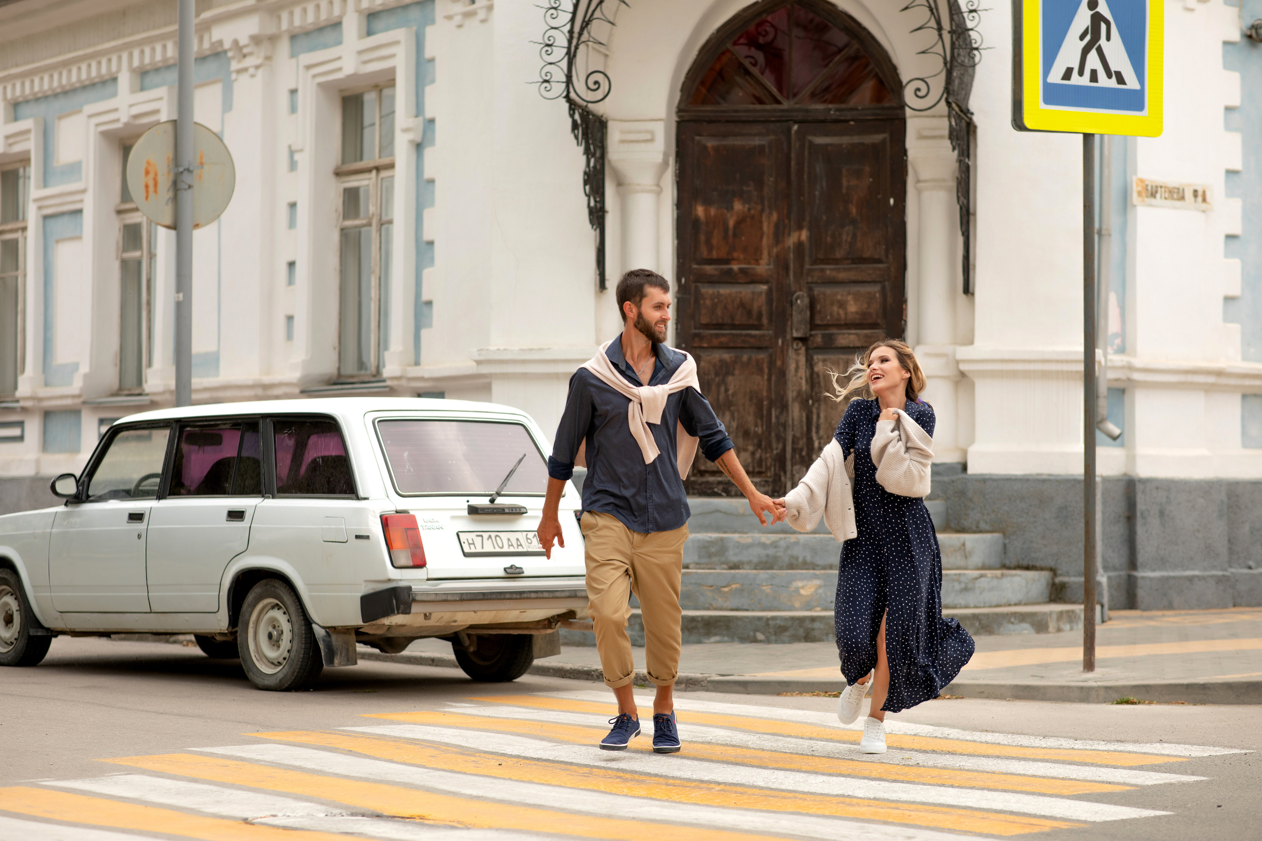 Выездные фотосессии. Съемка для влюбленных. Фотограф-стилист Крым Прокат одежды в Крыму. Фотосессии в Крыму