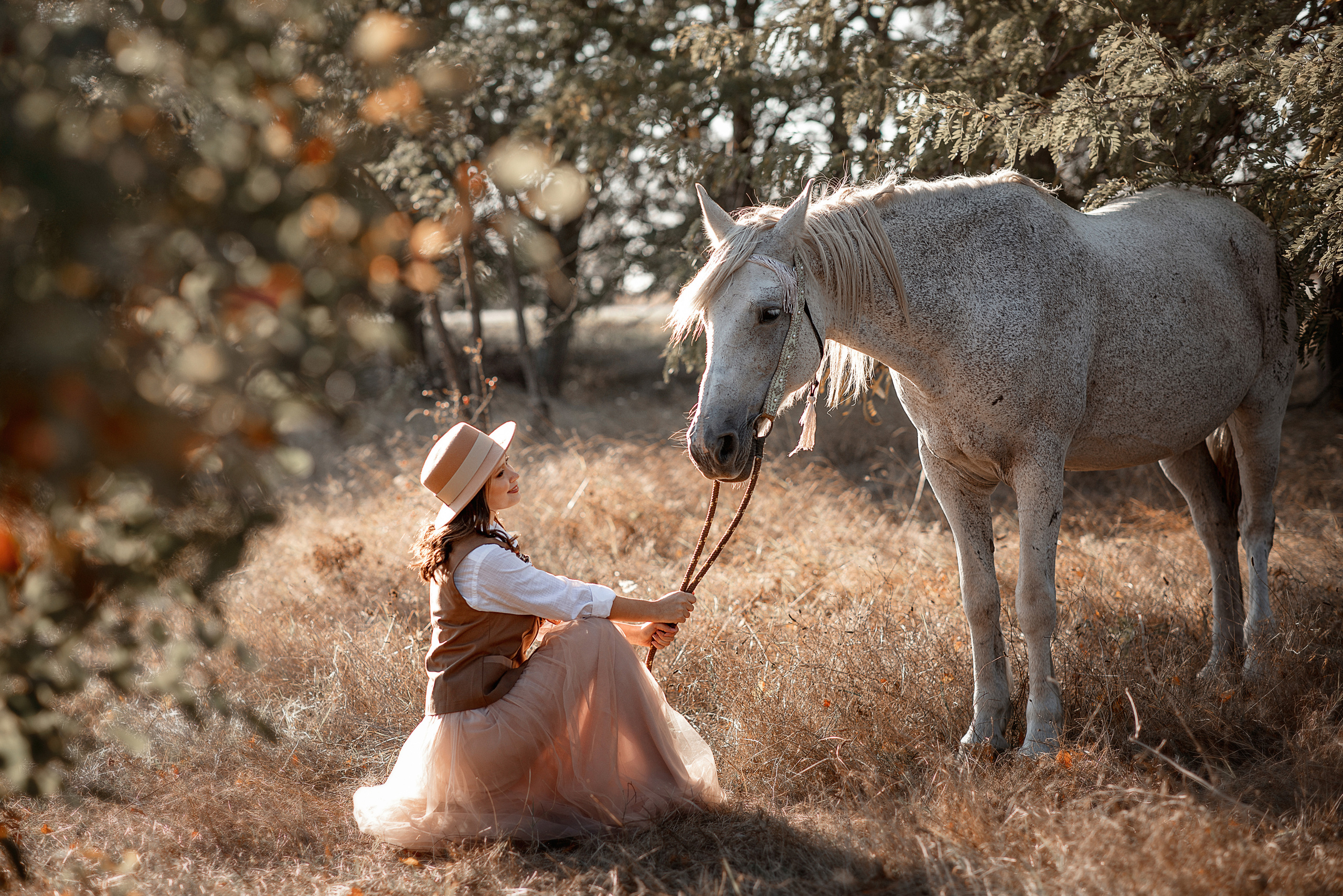 Фотосессия с лошадью. Фотограф-стилист Крым Прокат одежды в Крыму. Фотосессии в Крыму
