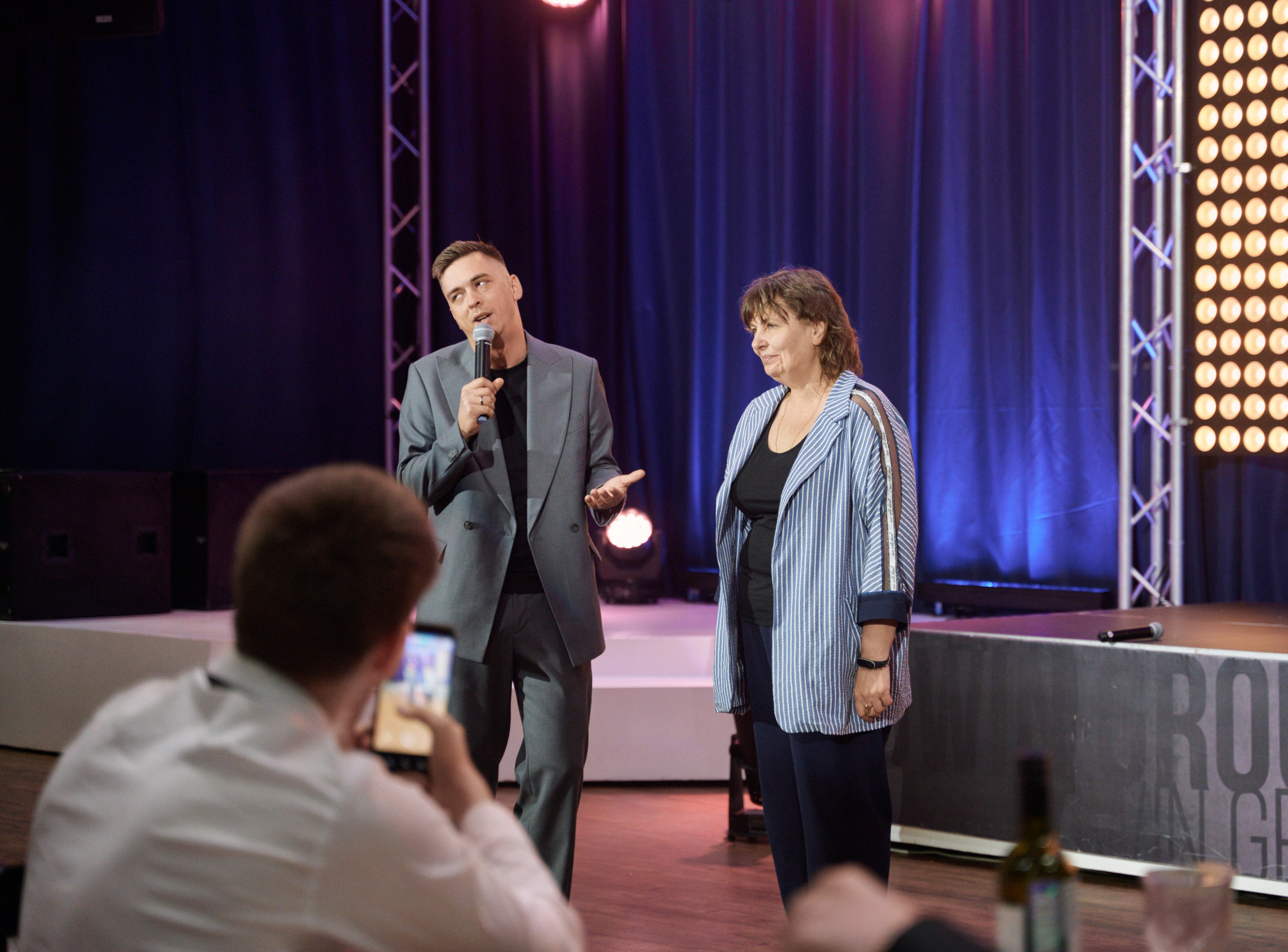 Выпускной 17 Школа 2024. Свадебный фотограф во Владивостоке Гарагуля Игорь