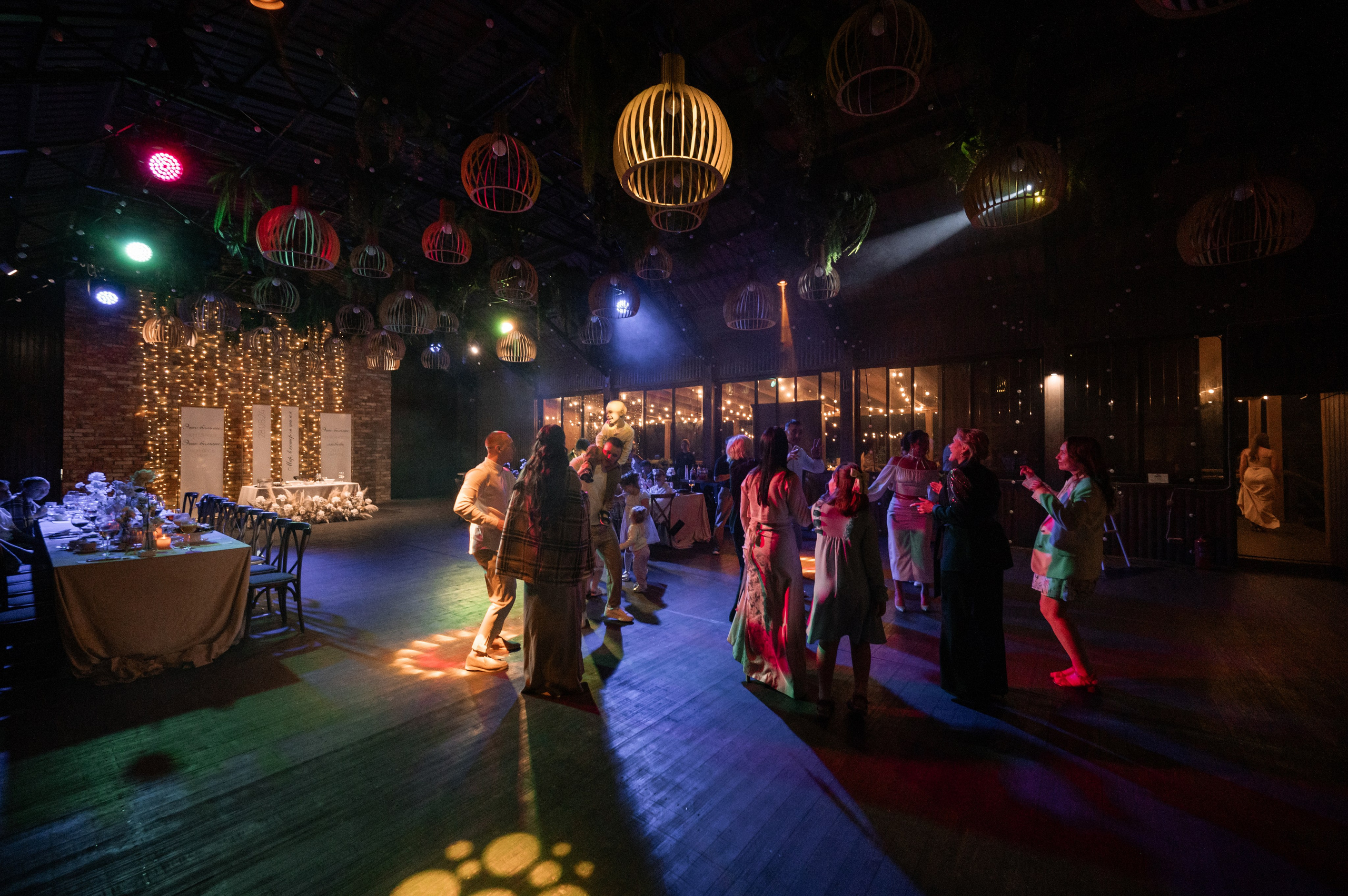 2024. Богдан и Ирина. Свадебный и семейный фотограф в Москве и Европе Евгения Амелина