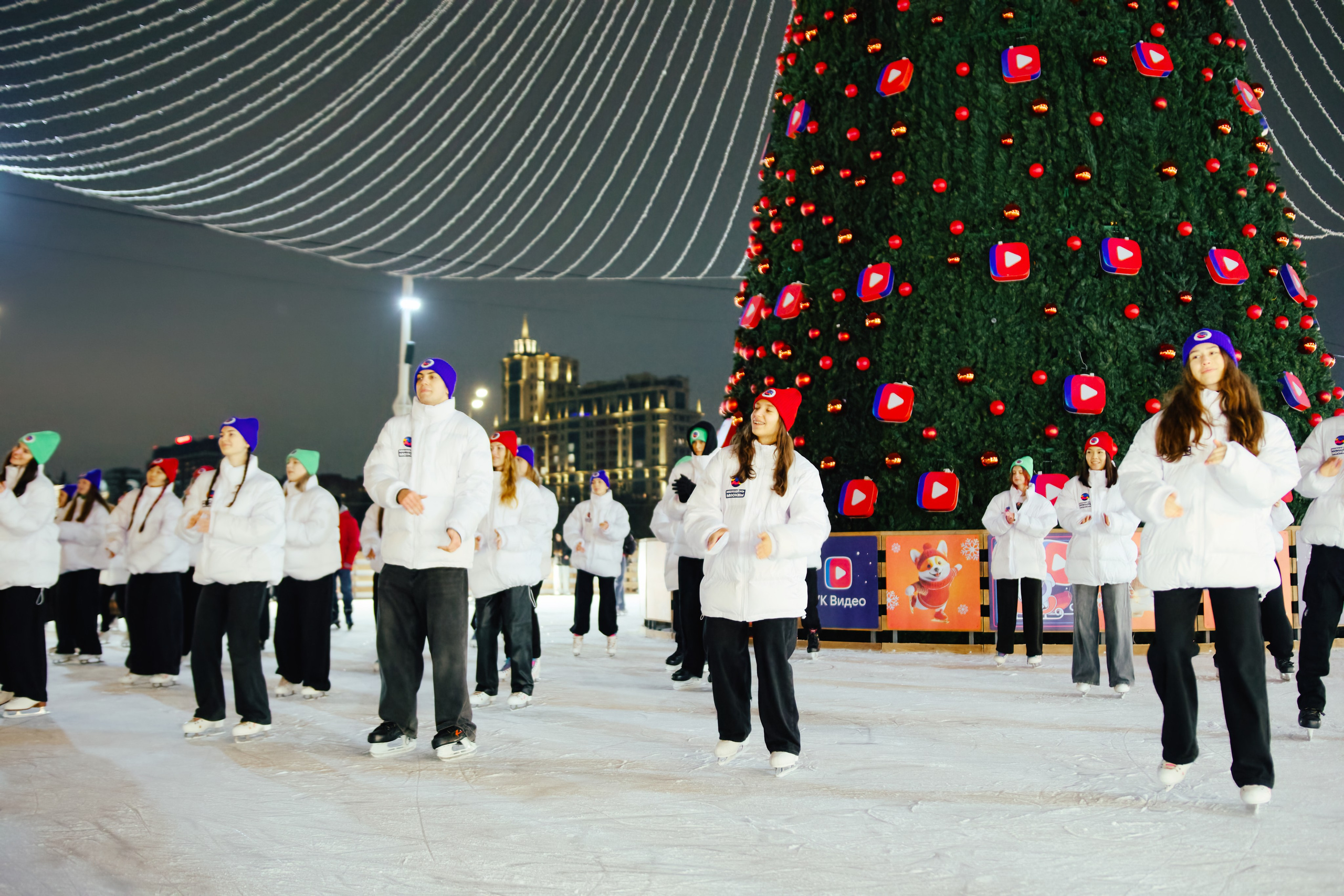 Открытие городских катков. Шилов Арсений — репортажный фотограф в Москве