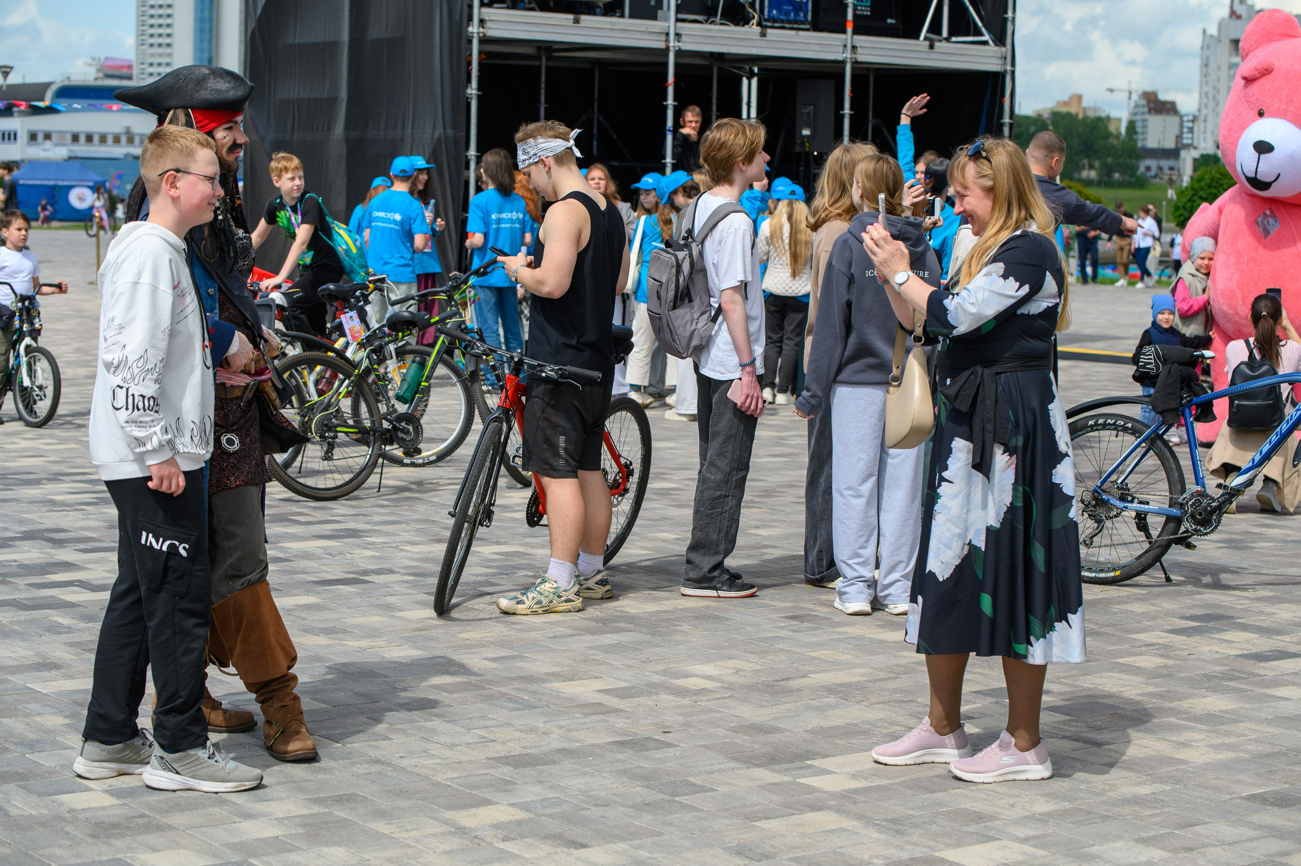 Репортажная съемка с открытия магазина. Фотоуслуги, услуги фотографа, фотографирование важных событий