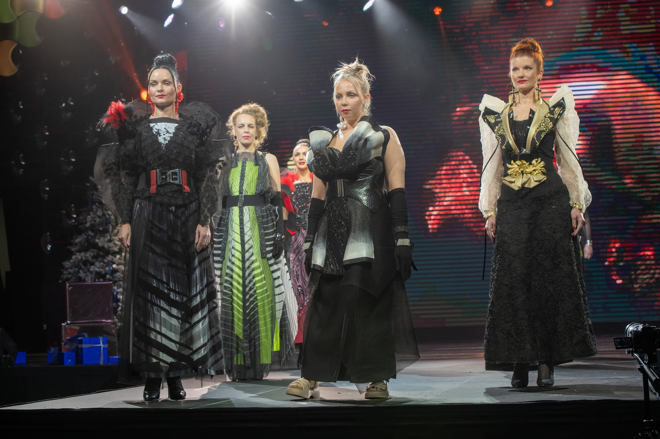 Большая новогодняя тусовка. Фотоуслуги, услуги фотографа, фотографирование важных событий