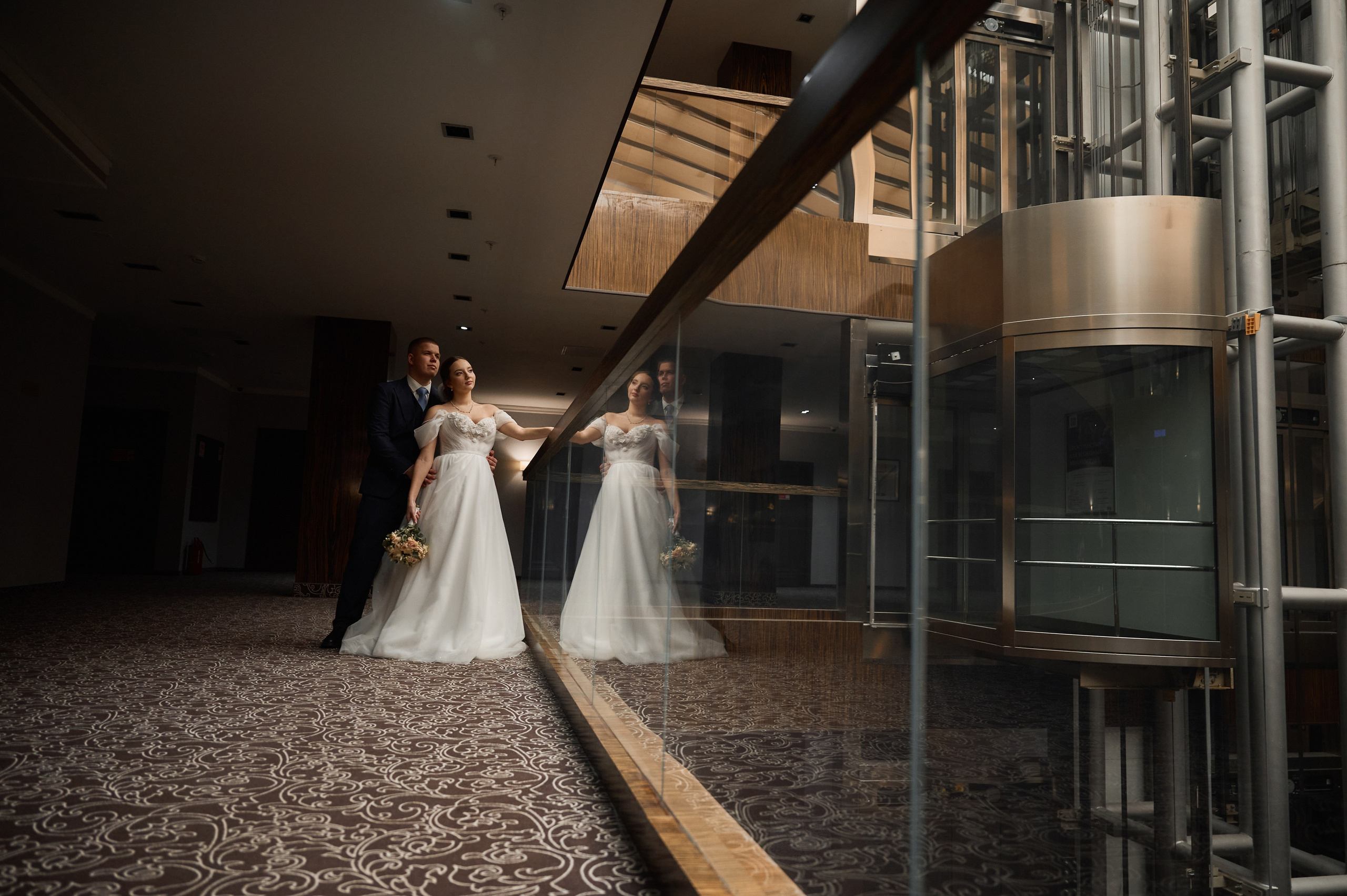 Свадебная фотосессия в СК Рояль Тула. Свадебный фотограф в Туле Никита Беляев