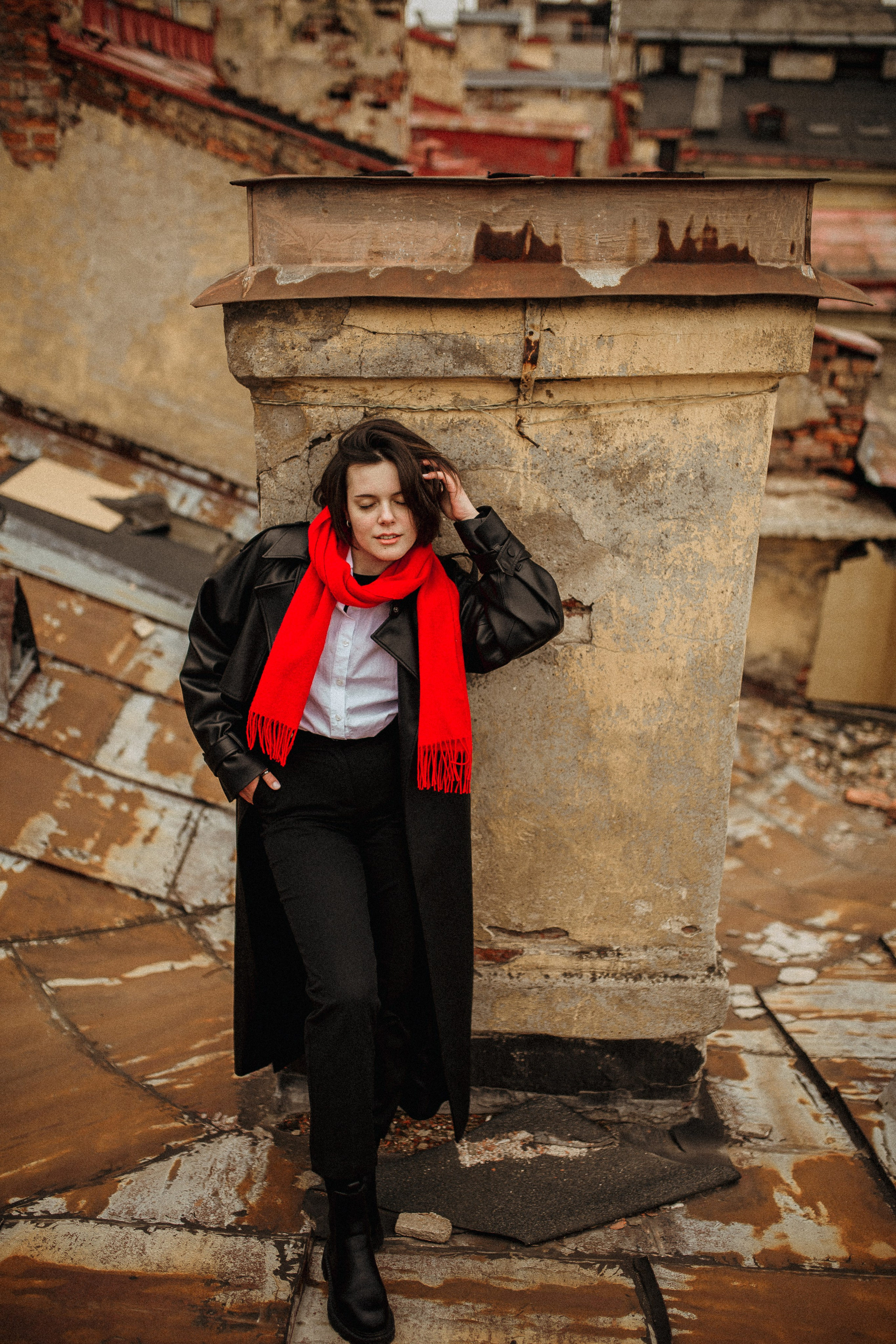 Анна на крышах Питера. Семейный и Свадебный фотограф в Санкт-Петербурге Плохая Екатерина