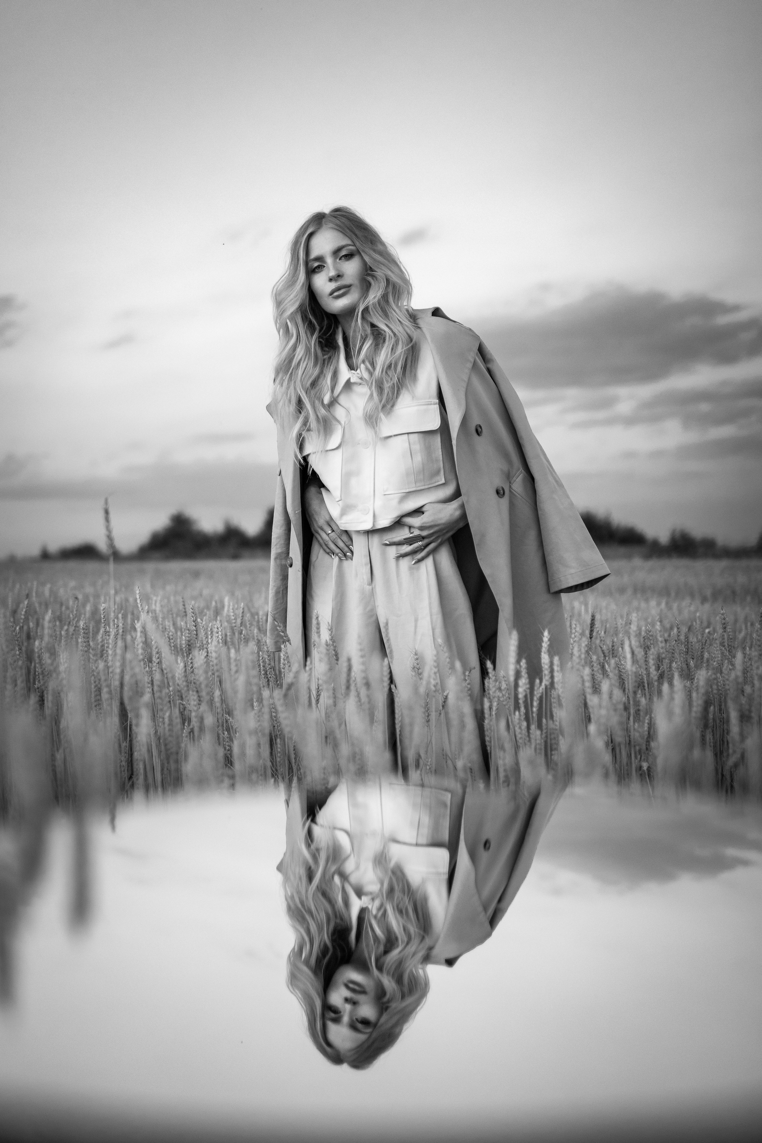 Модельная съемка в поле. Главная