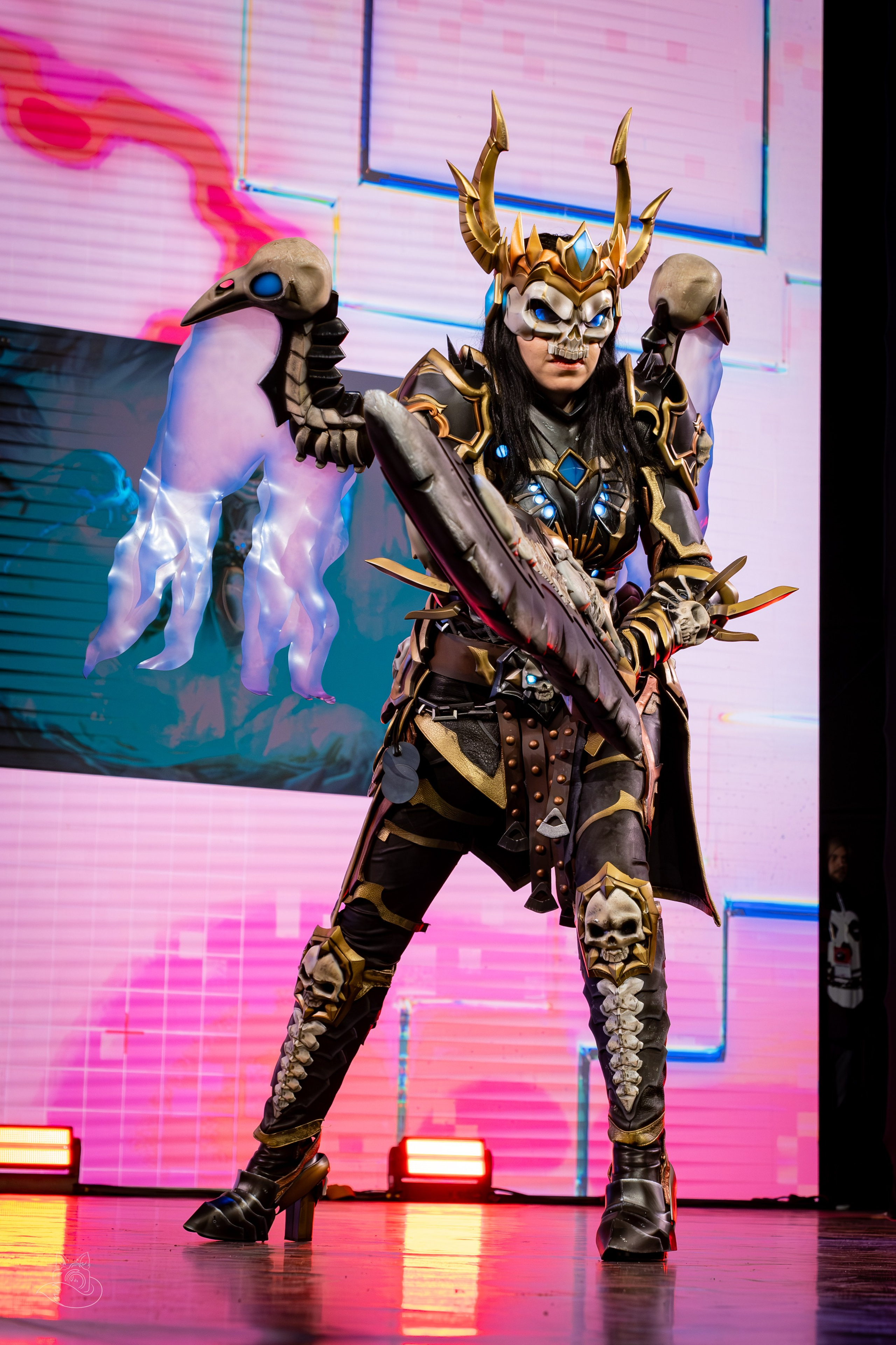 Сцена РЭД ЭКСПО 2024. Косплей фотограф