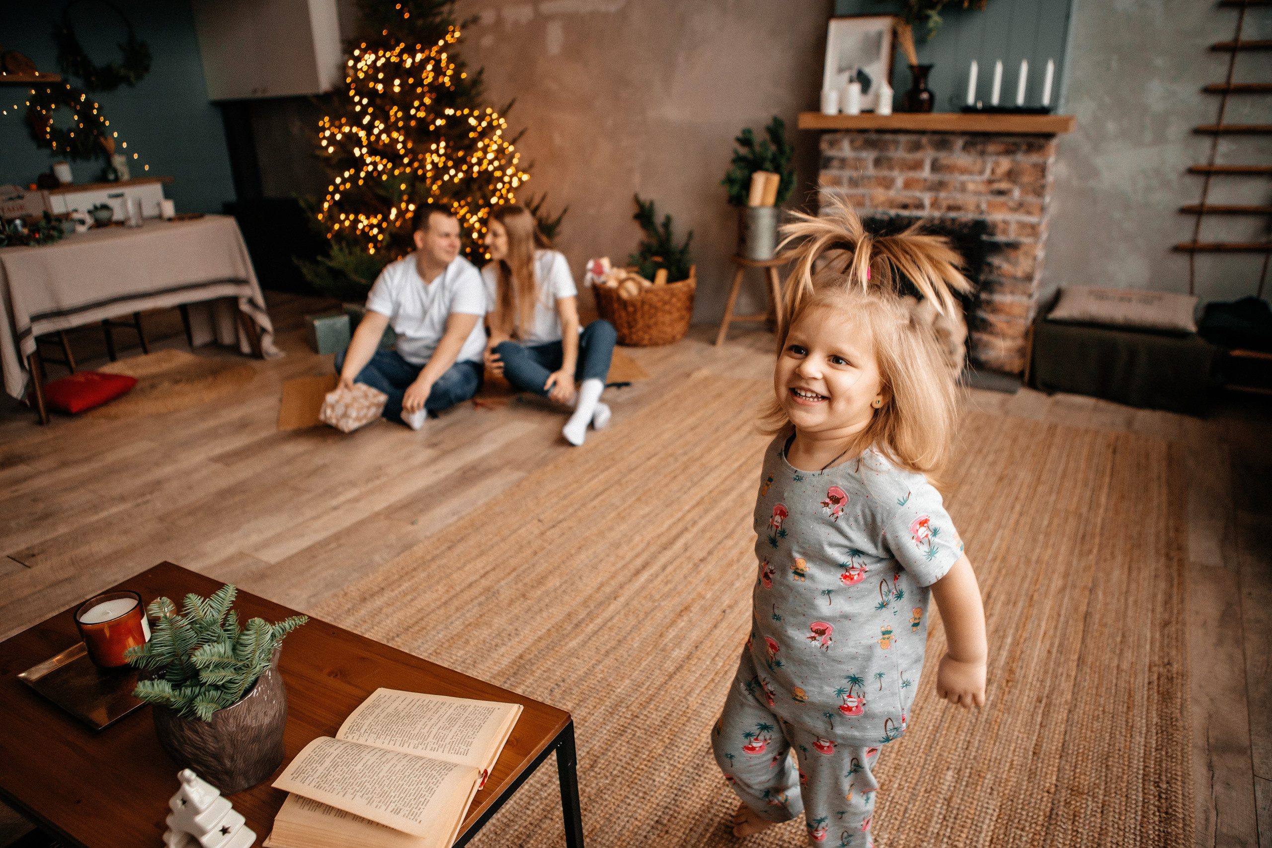 Алеся+Женя+Ксюша. Семейный фотограф в Минске Саша Павлюк