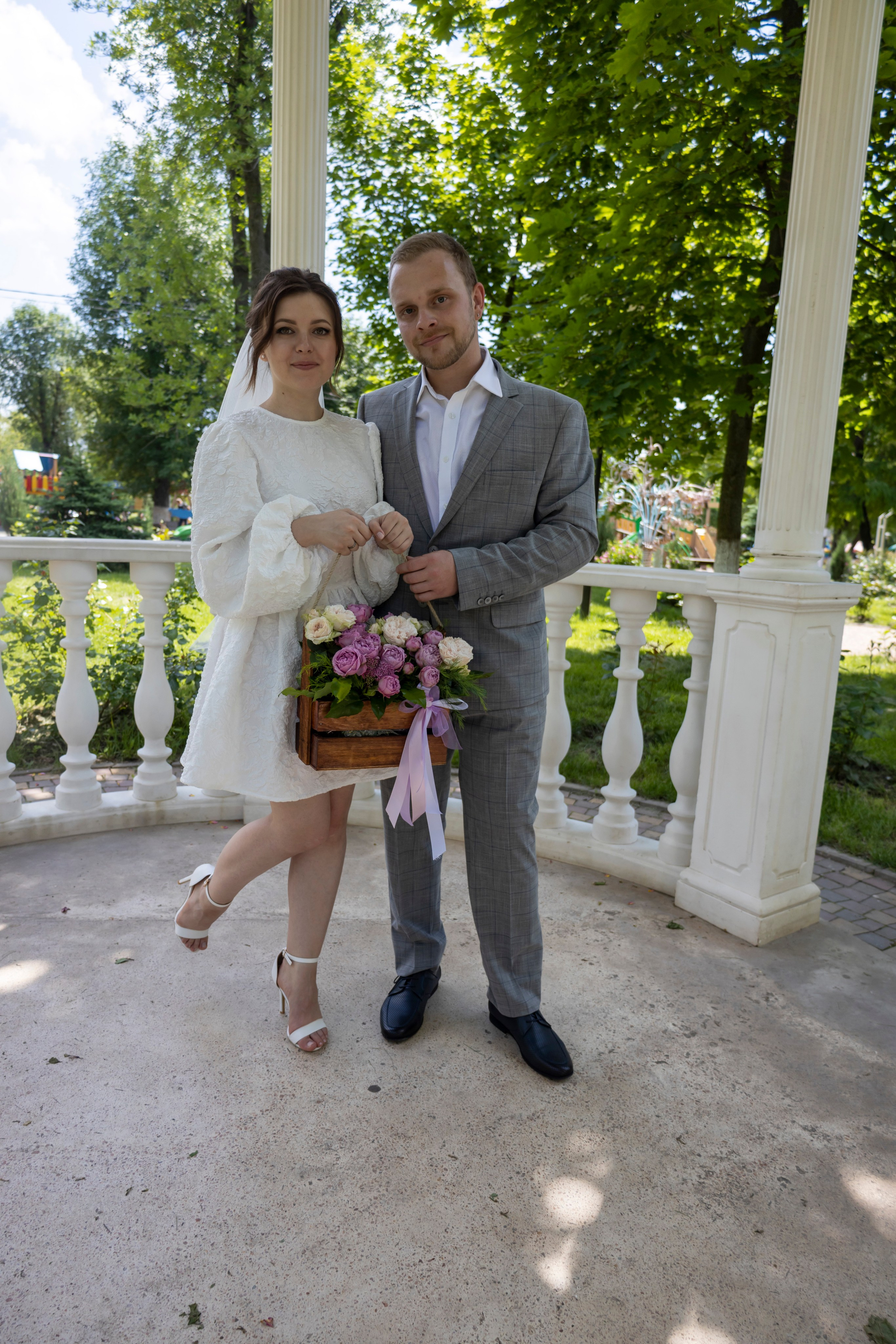 Елизавета и Павел. Свадебные «живые» фото с прогулки. г. Новошахтинск. Свадебный фотограф ростовская область