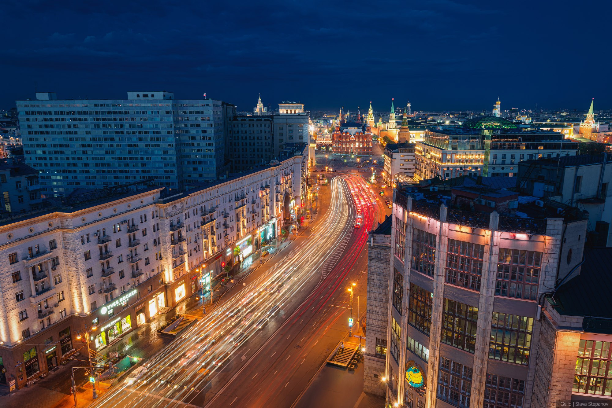 Тверская в вечерних огнях, с высоты