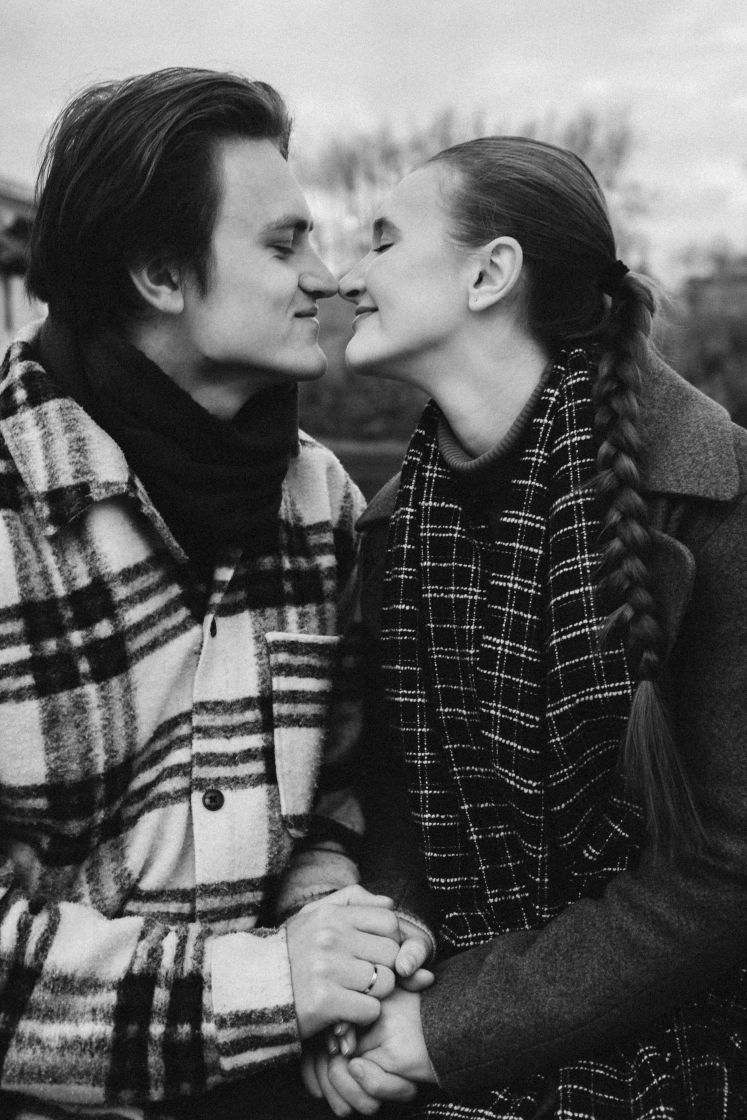 Milena and Dima, Walk — Couple Photoshoot — Xeni Photography. Xeni Photography