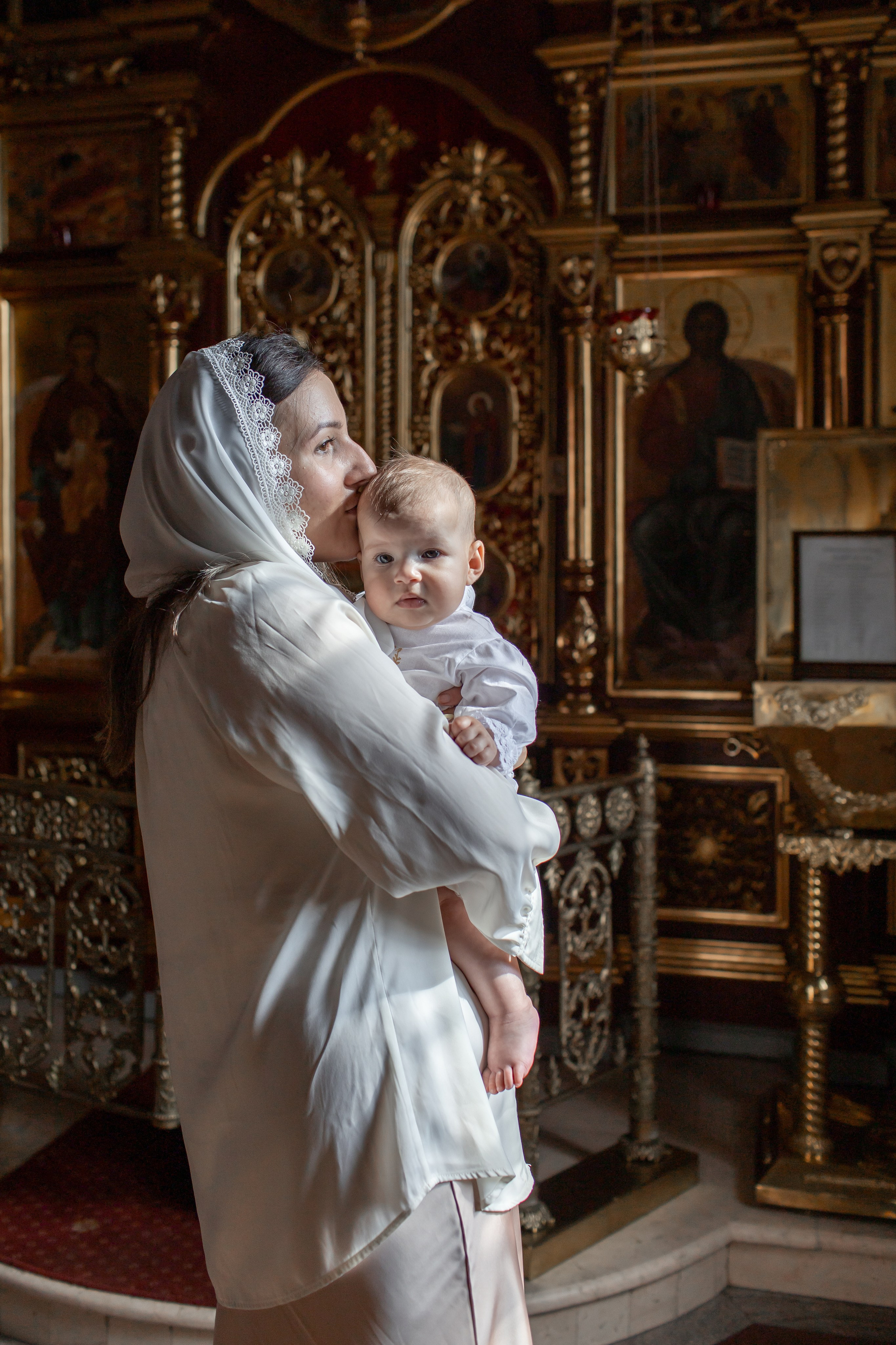 Крещение в Храме Воздвижения Креста Господня в Алтуфьеве. Профессиональный фотограф в Москве и Мо Мария Шантарёва