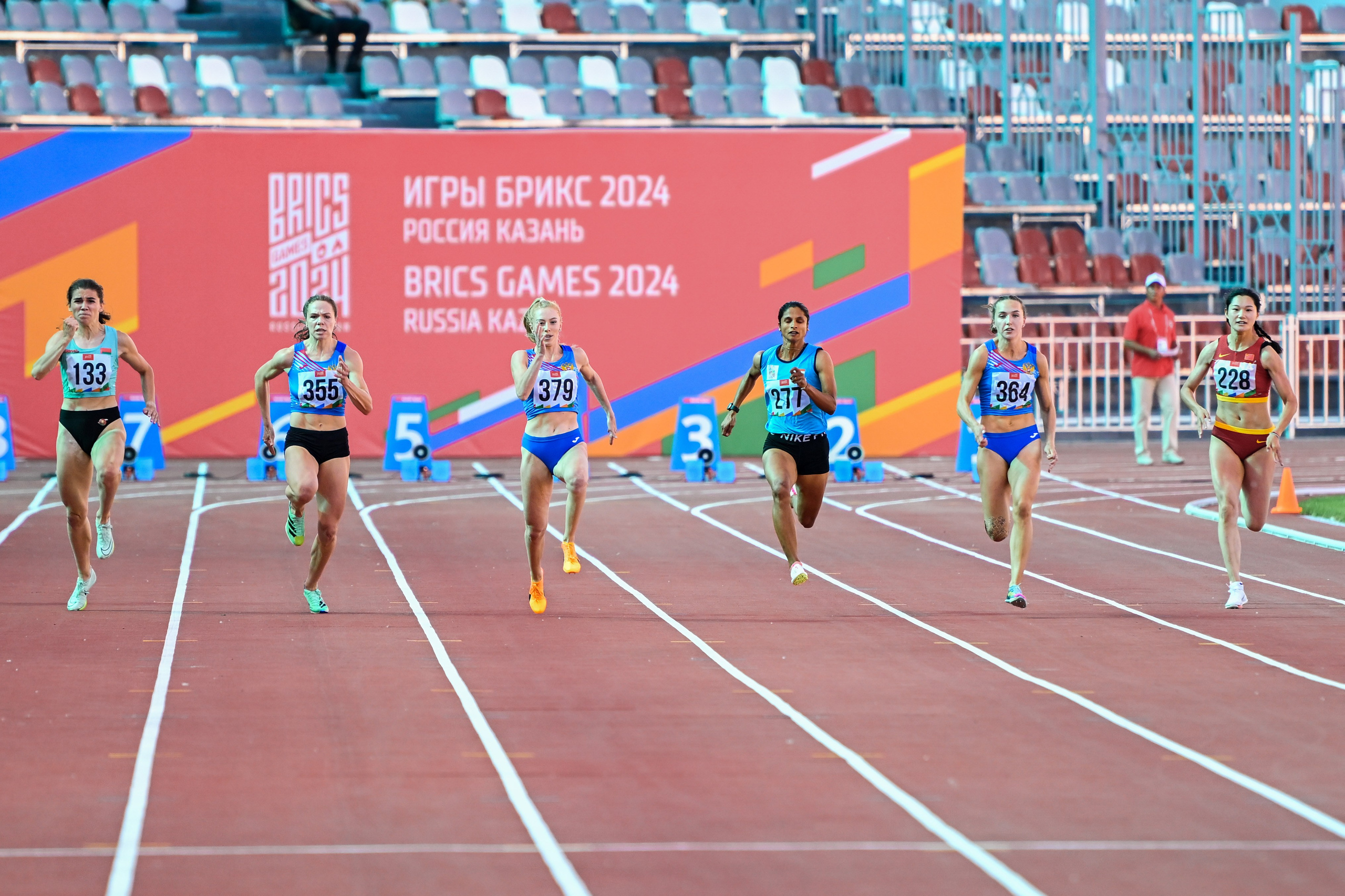 Легкая атлетика «Спортивные игры стран БРИКС». Спортивный и репортажный фотограф в Казани Вячеслав Сатонин