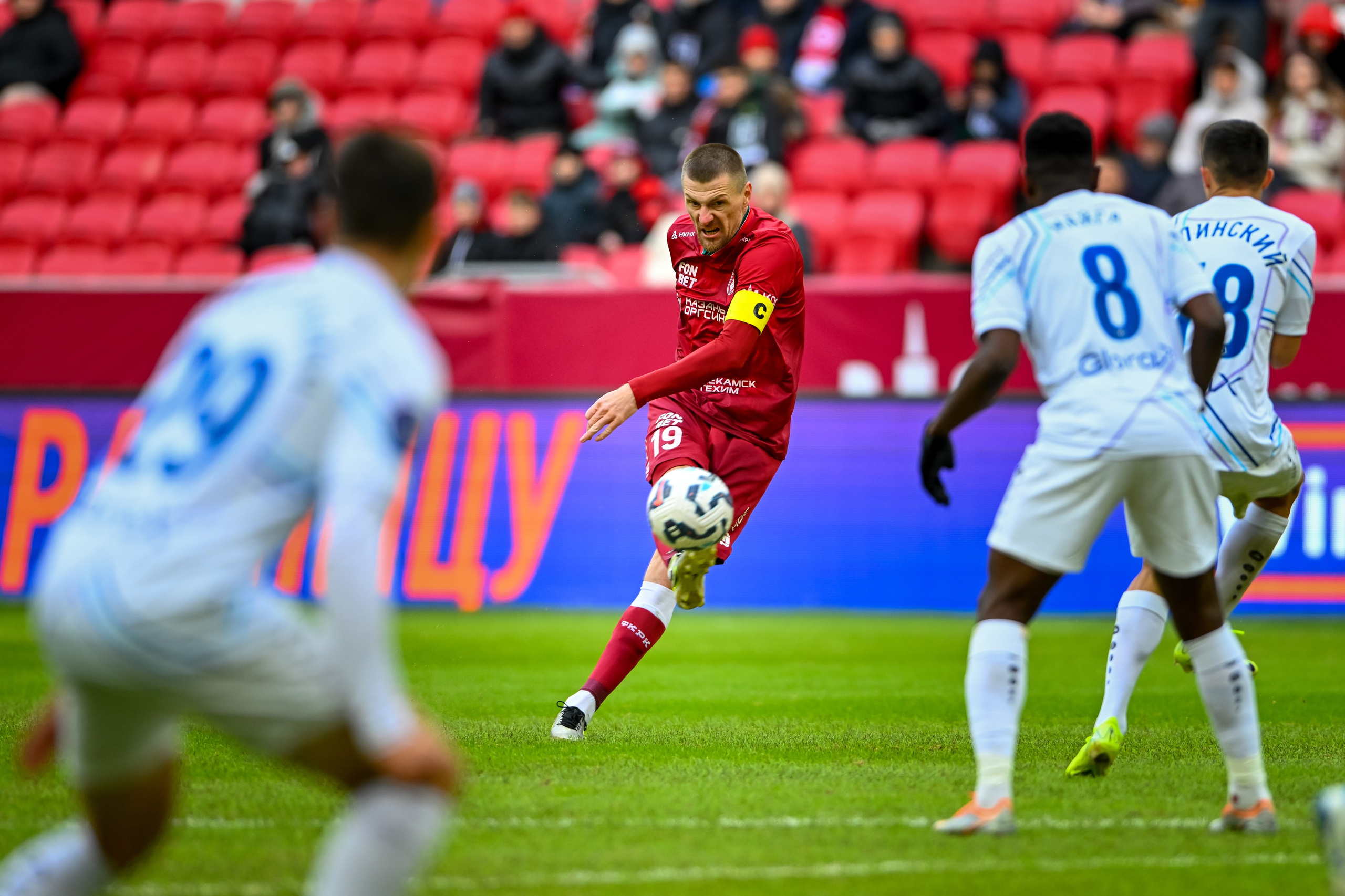 Футбольный фотограф. Спортивный и репортажный фотограф в Казани Вячеслав Сатонин