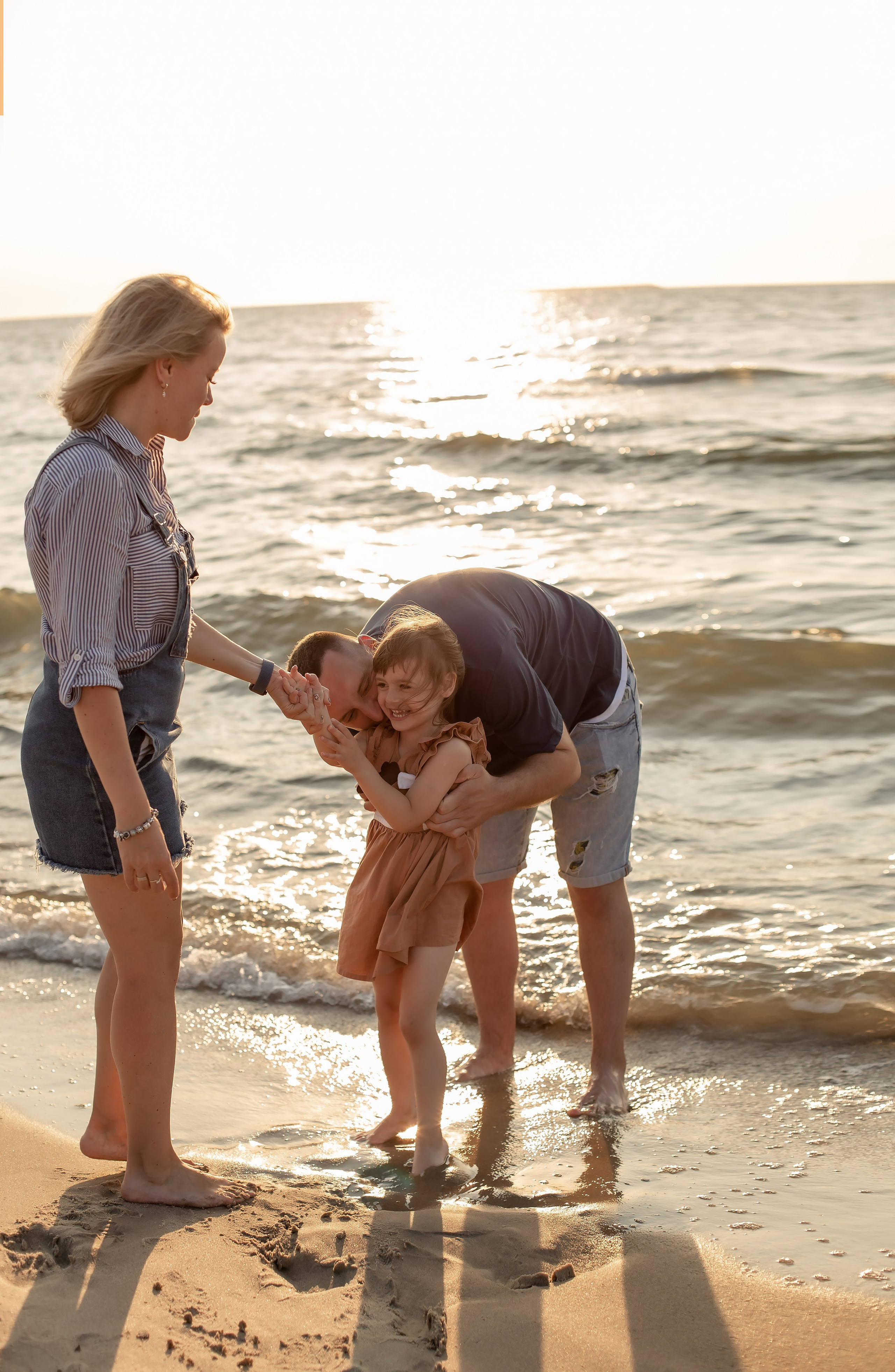 Есеня и родители. Малиновка. Фотограф в Калининграде Решетникова Алина