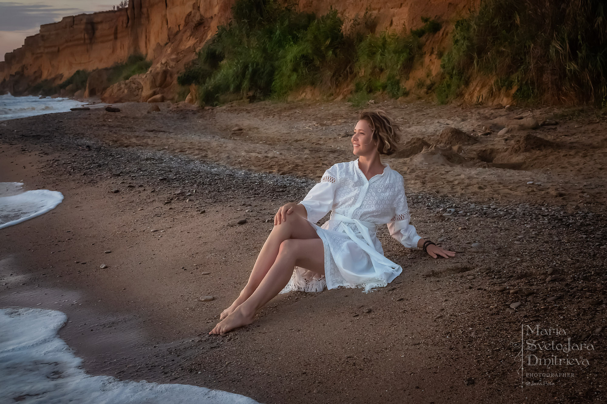 Лена: закат на берегу моря. Фотограф в Симферополе и Крыму — Мария СветоЯра Дмитриева | Индивидуальные и семейные съёмки