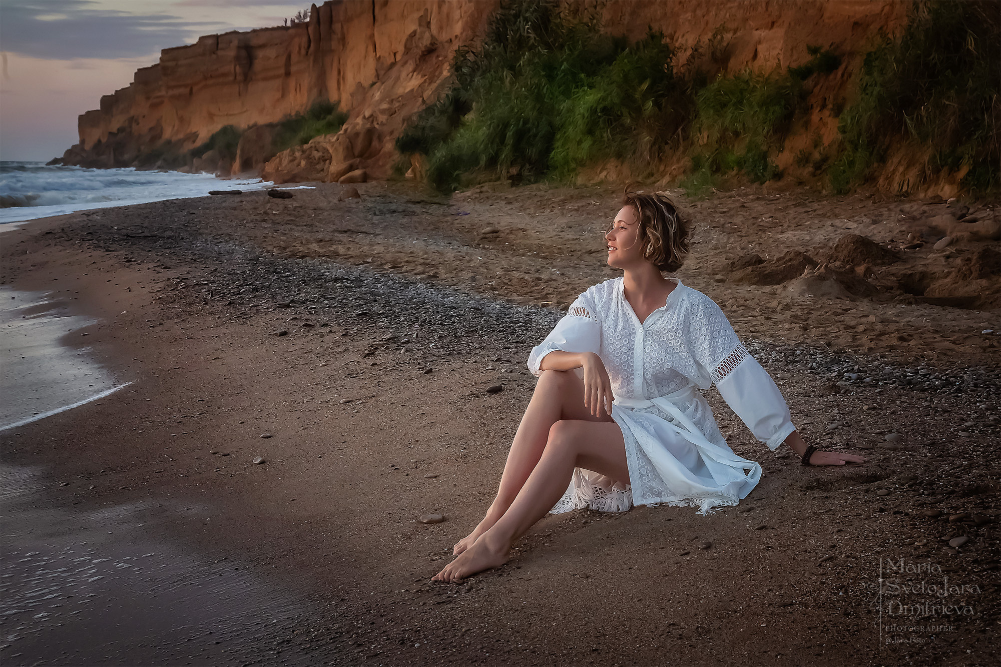 Лена: закат на берегу моря. Фотограф в Симферополе и Крыму — Мария СветоЯра Дмитриева | Индивидуальные и семейные съёмки