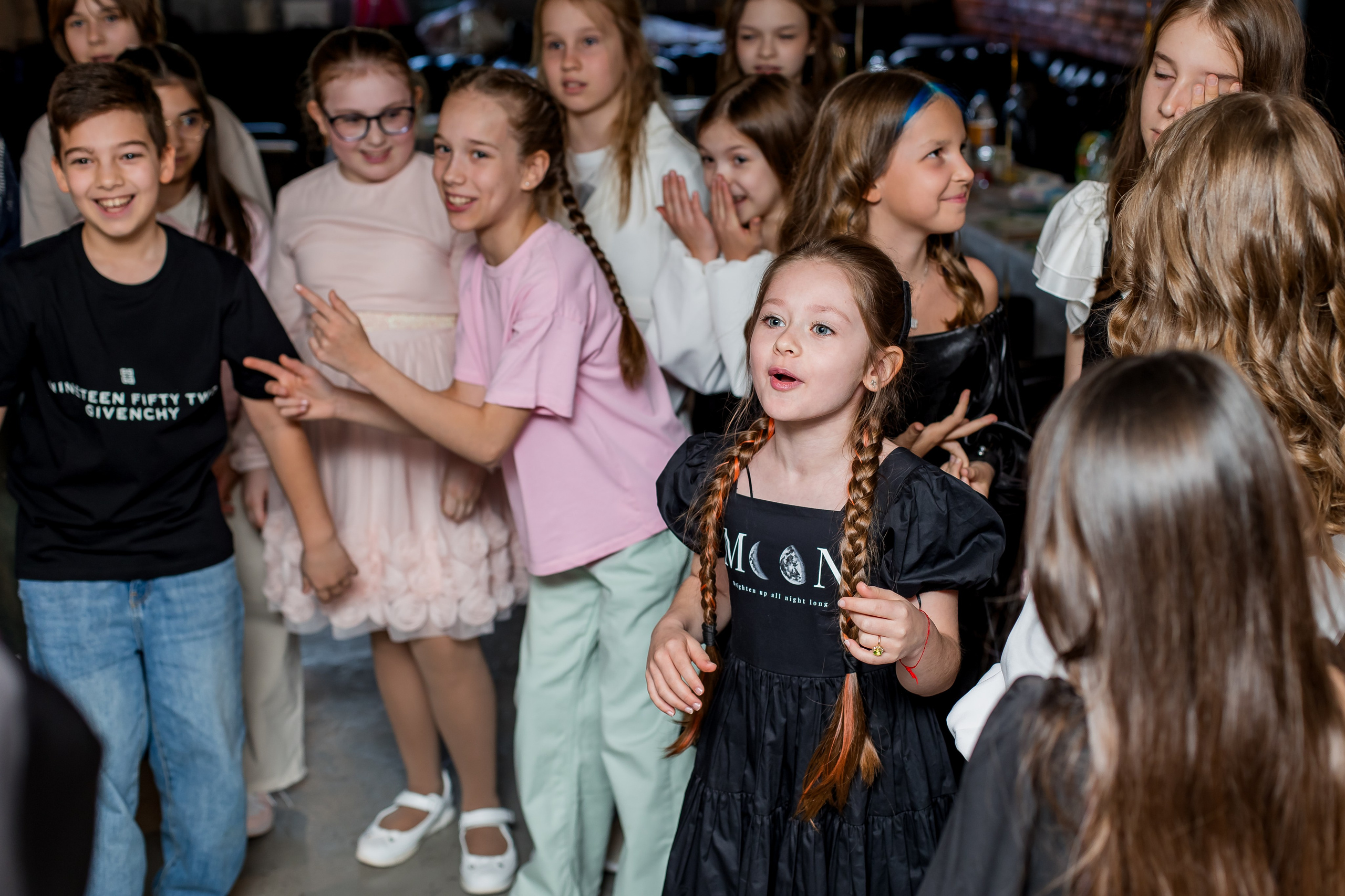 Выпускной 4 класс. Фотограф в Москве Авдеева Мария