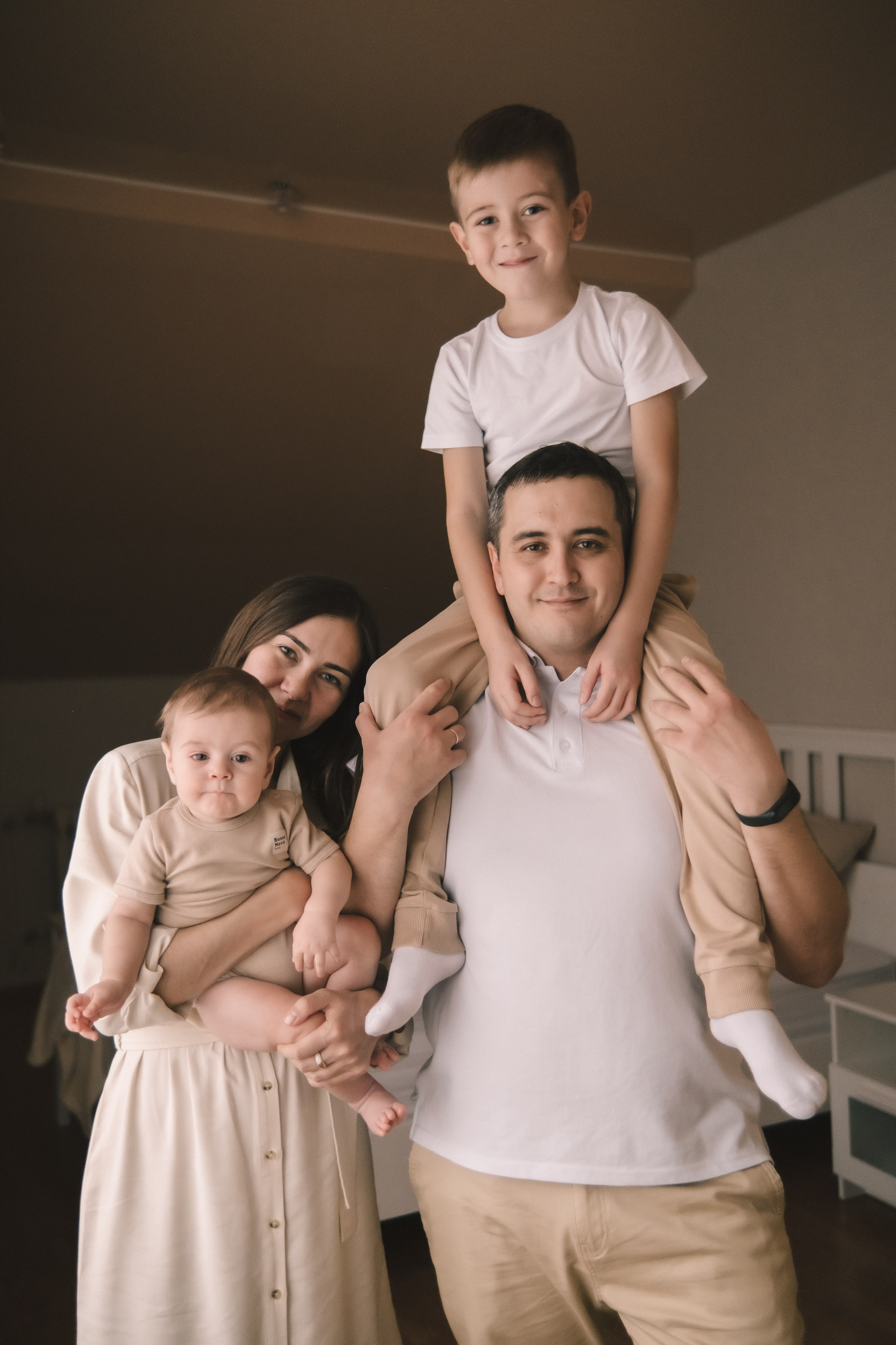 Дома у Юлии. Семейный фотограф Уфа Головченко Анастасия