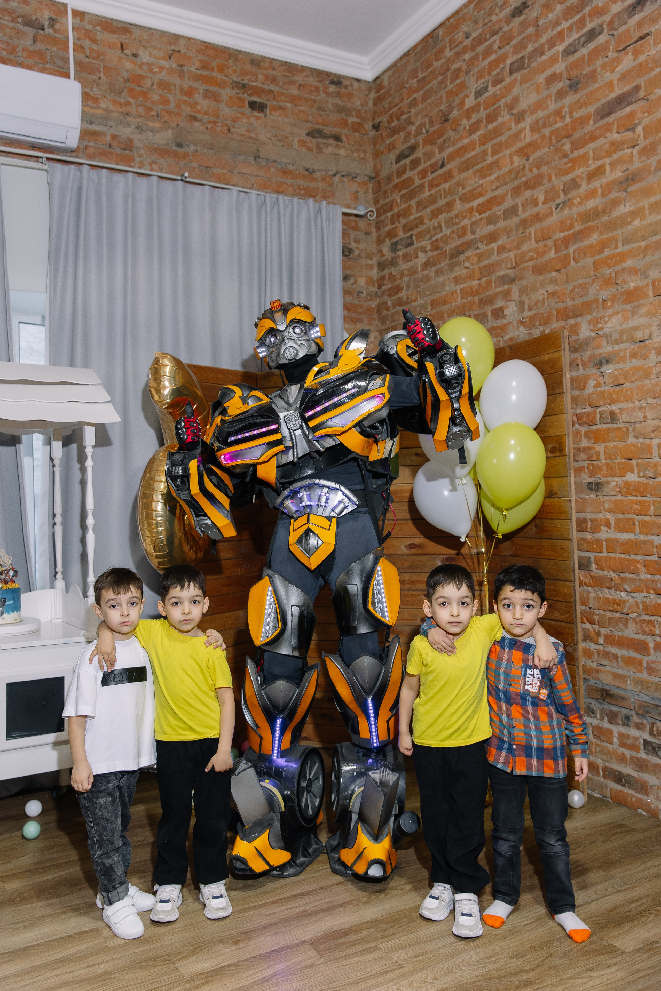 День рождения Эрика и Эмиля 6 лет. Свадебный фотограф в Новосибирске Лидия Александровна