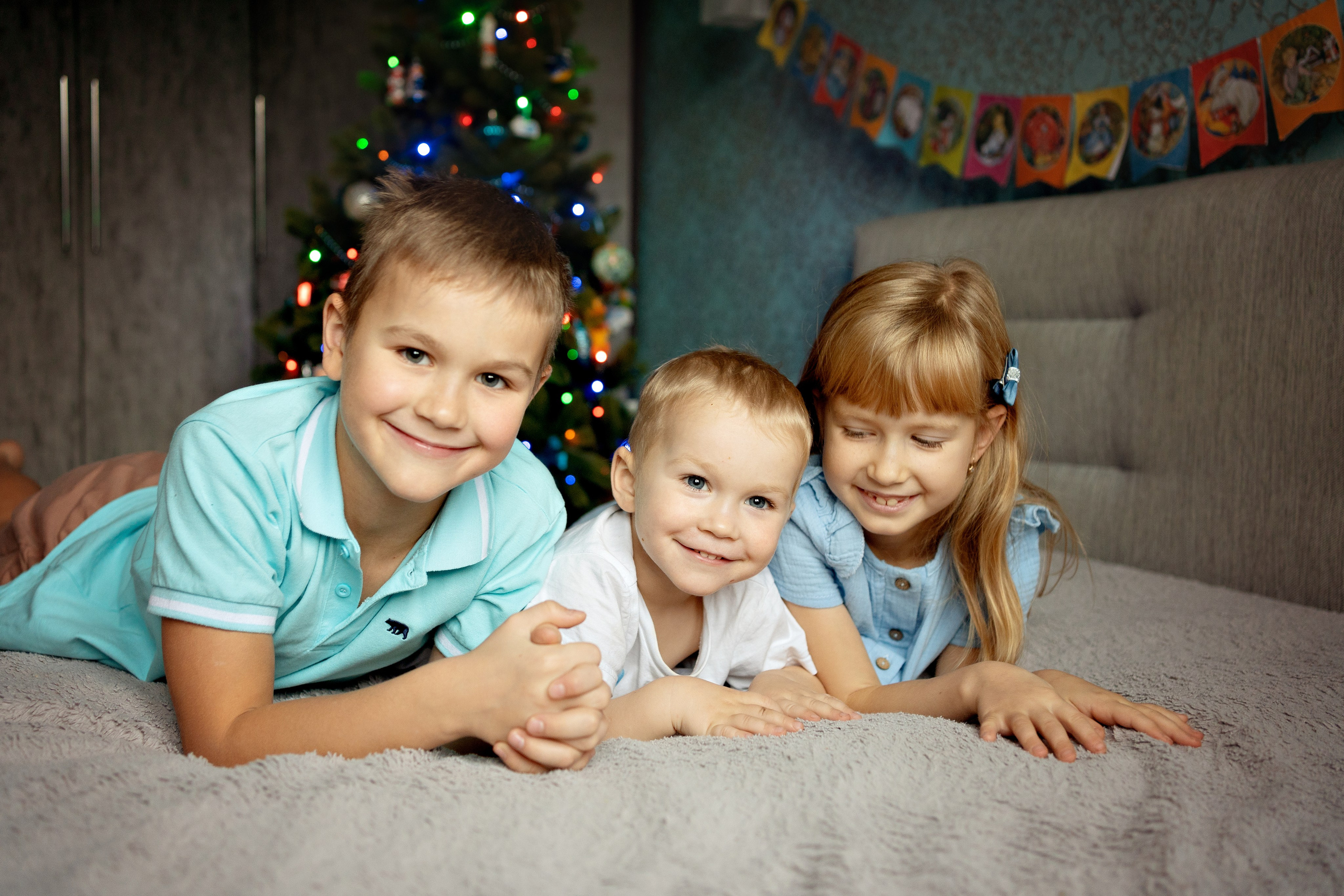 Новогодняя домашняя фотосессия (комната в квартире 14 кв.м). Семейный и детский фотограф в Москве Екатерина Офицерова