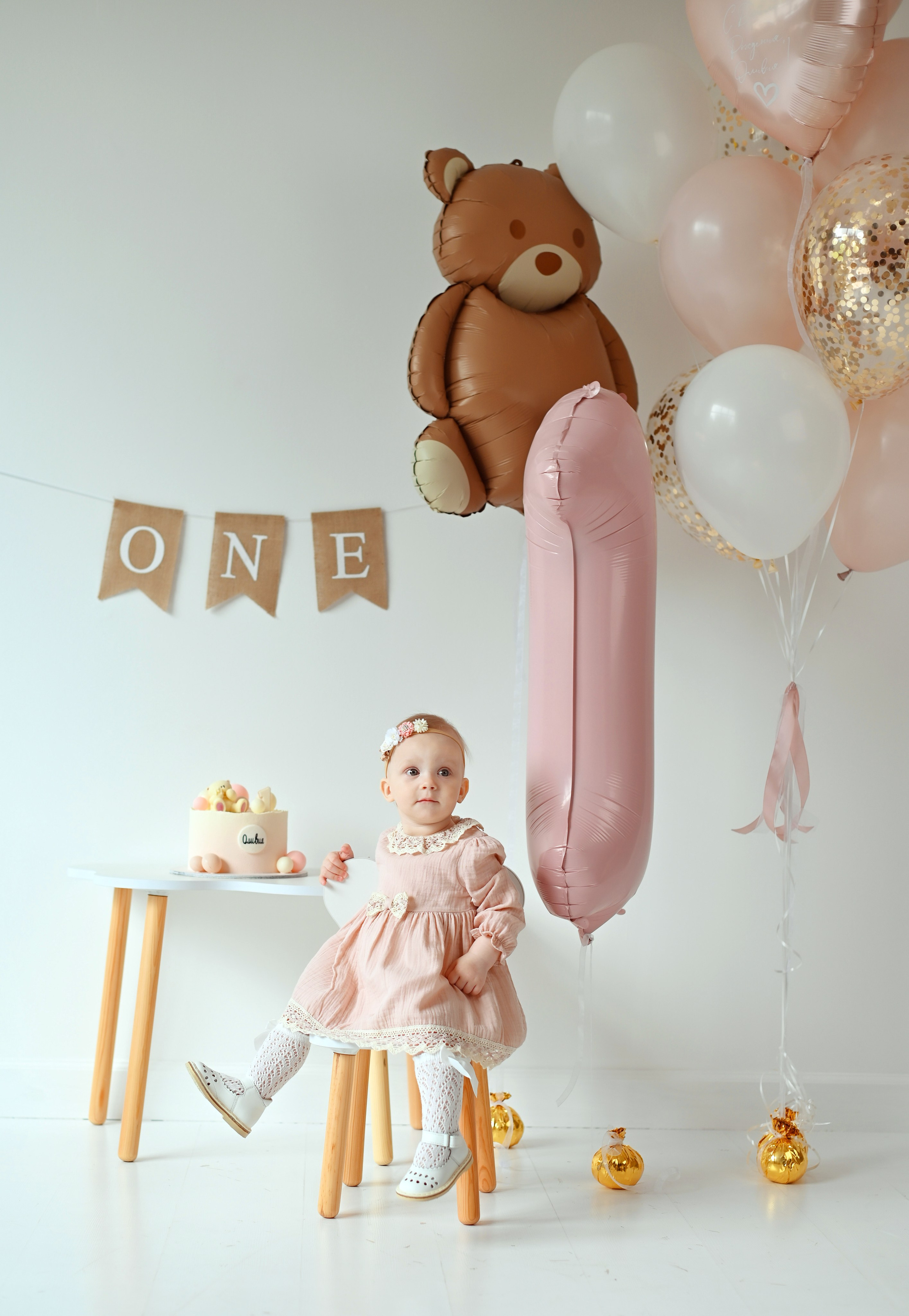 Первый день Рождения. Фотограф Альбина Вакунова