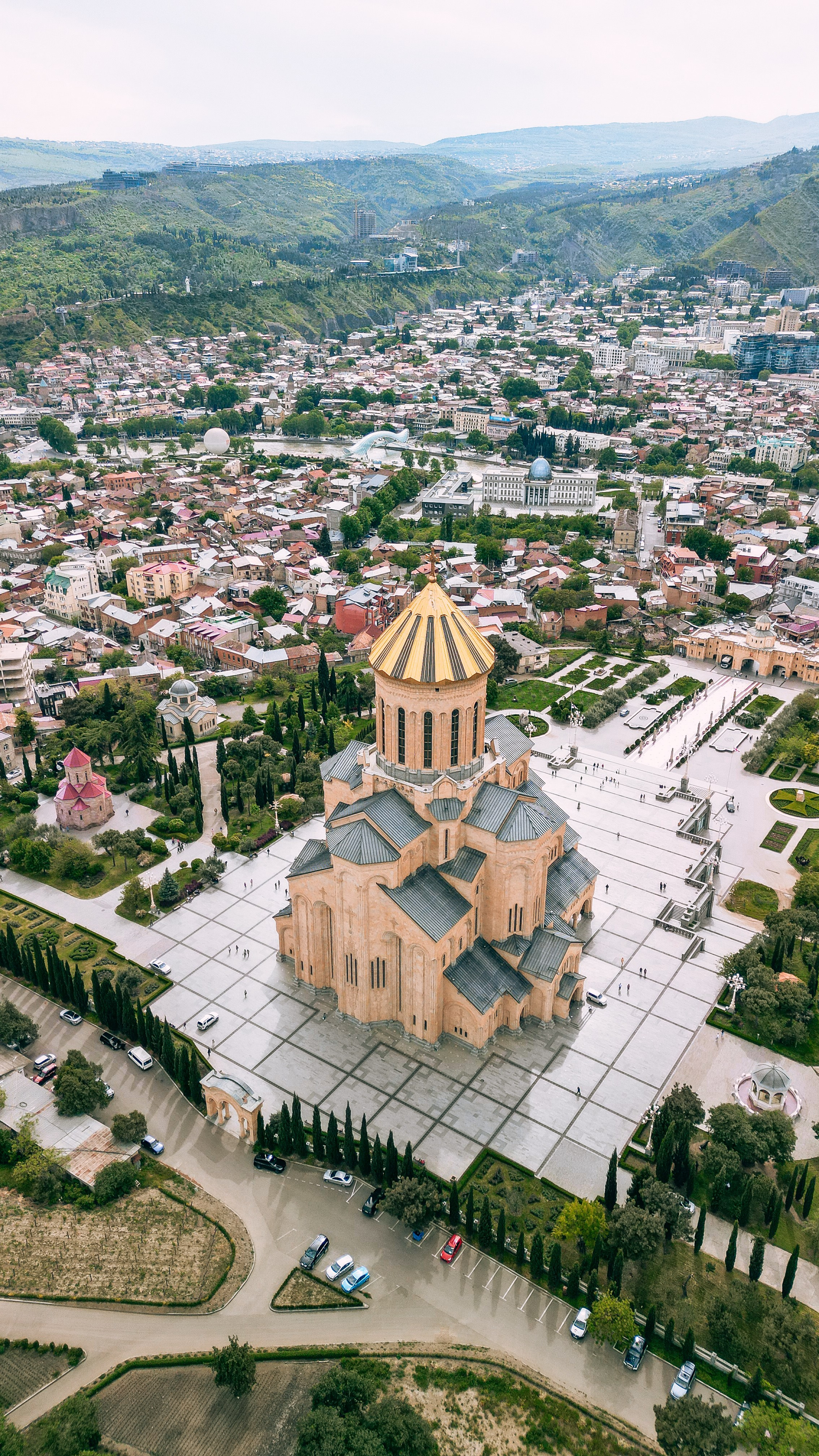 Грузия 2023. Человек с фотокамерой