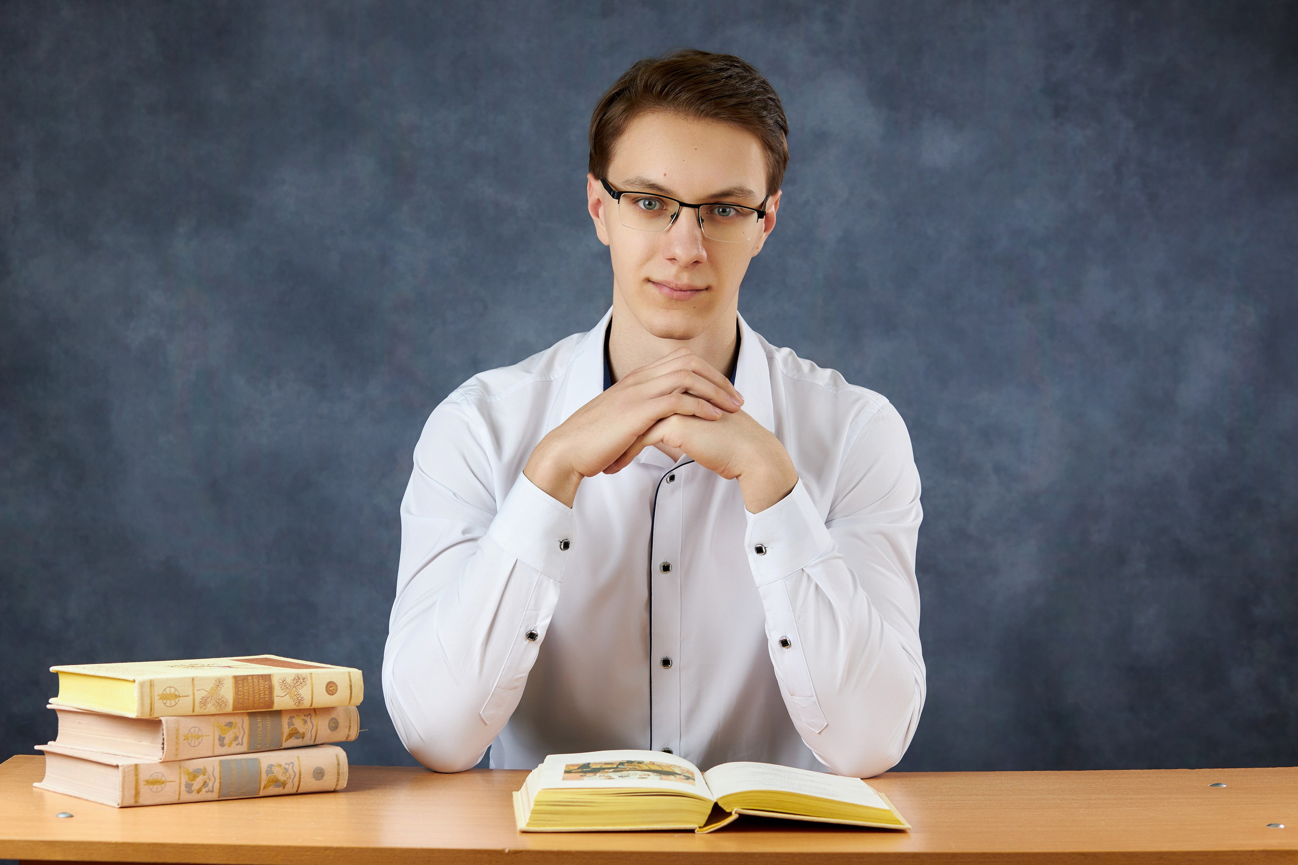 Старшие портреты. Школьный фотограф Леонова Наталия