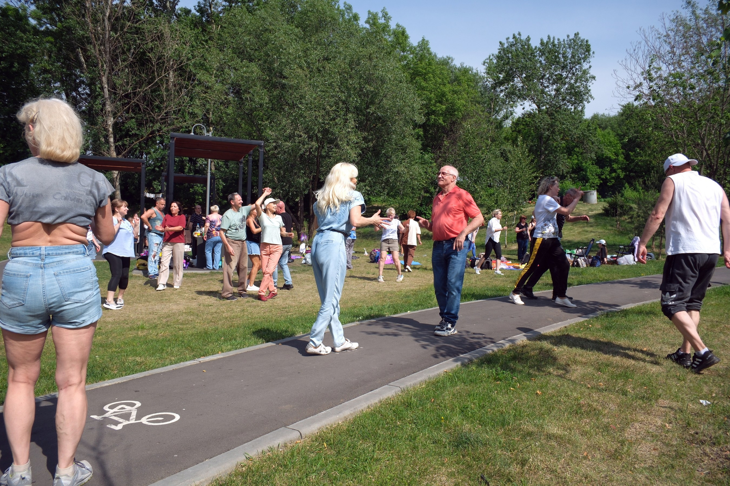 31.05.2025. Покровский парк. Активное долголетие. Улица, люди, жизнь…