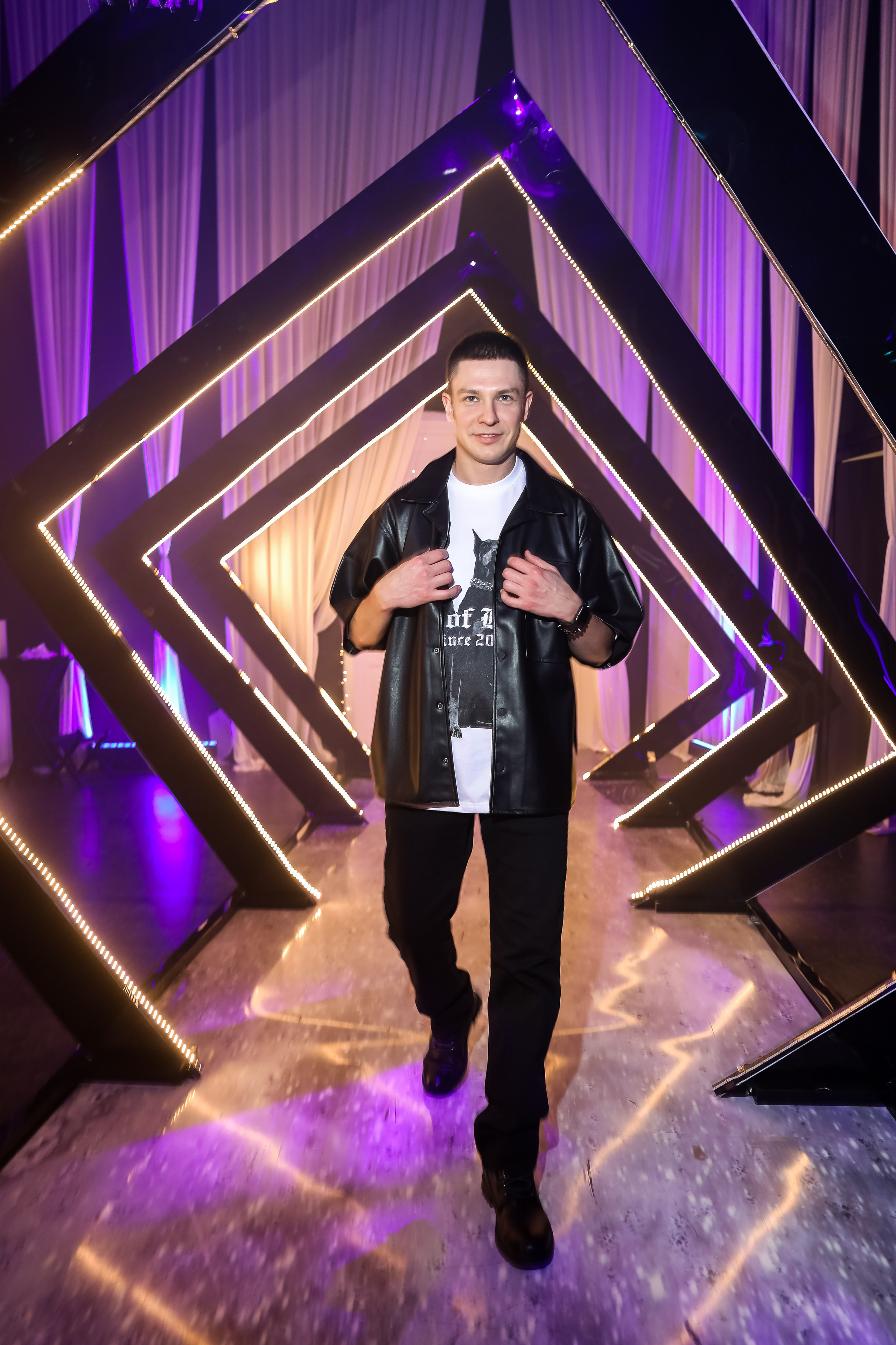 Happy Birthday КОММУНИКАТОР. Photographer Viktoriya Markushina «My world throug»