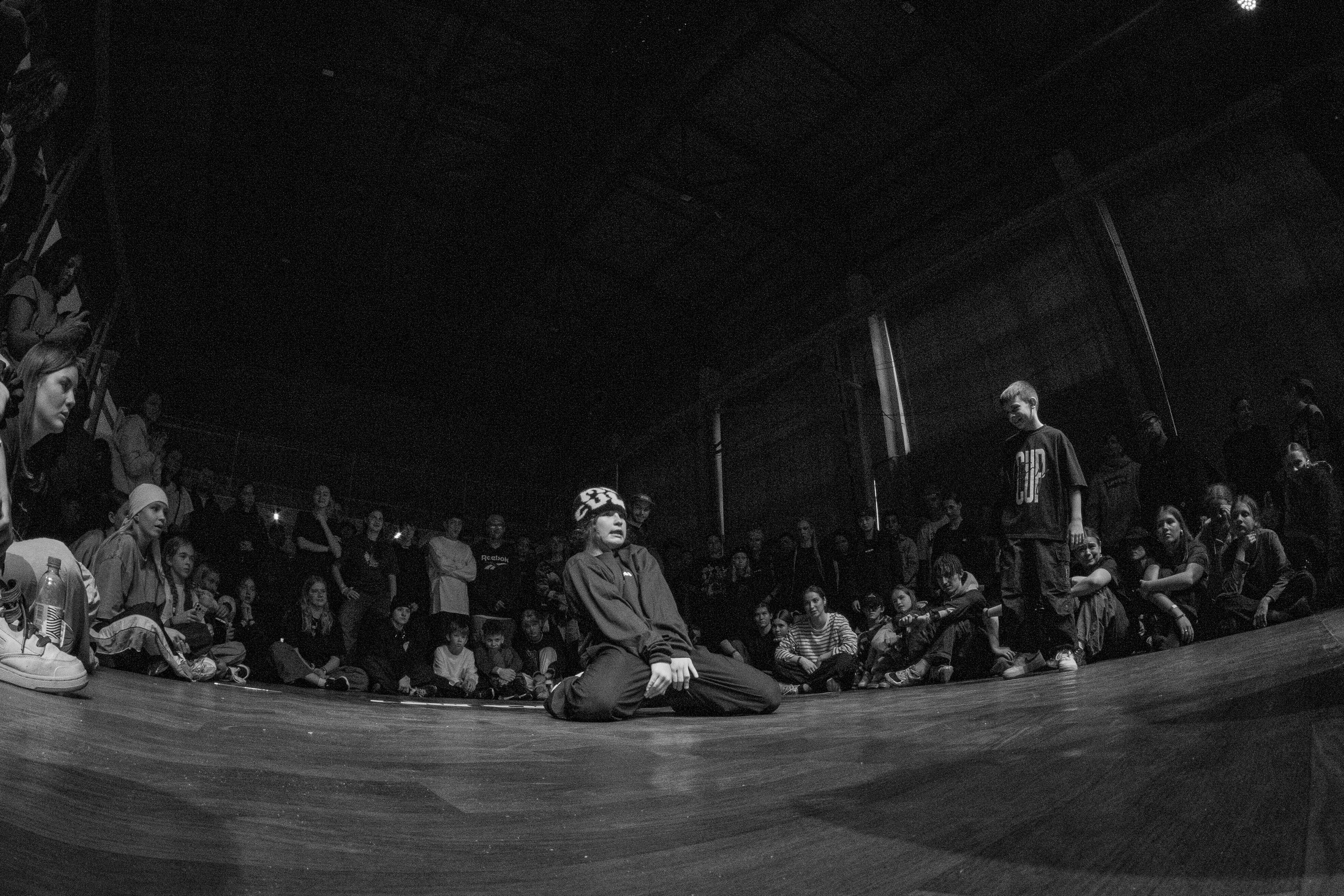 LORDS OF THE UNDERGROUND 27/10/25 (@youlovebu). Соня бу тебя сфоткала