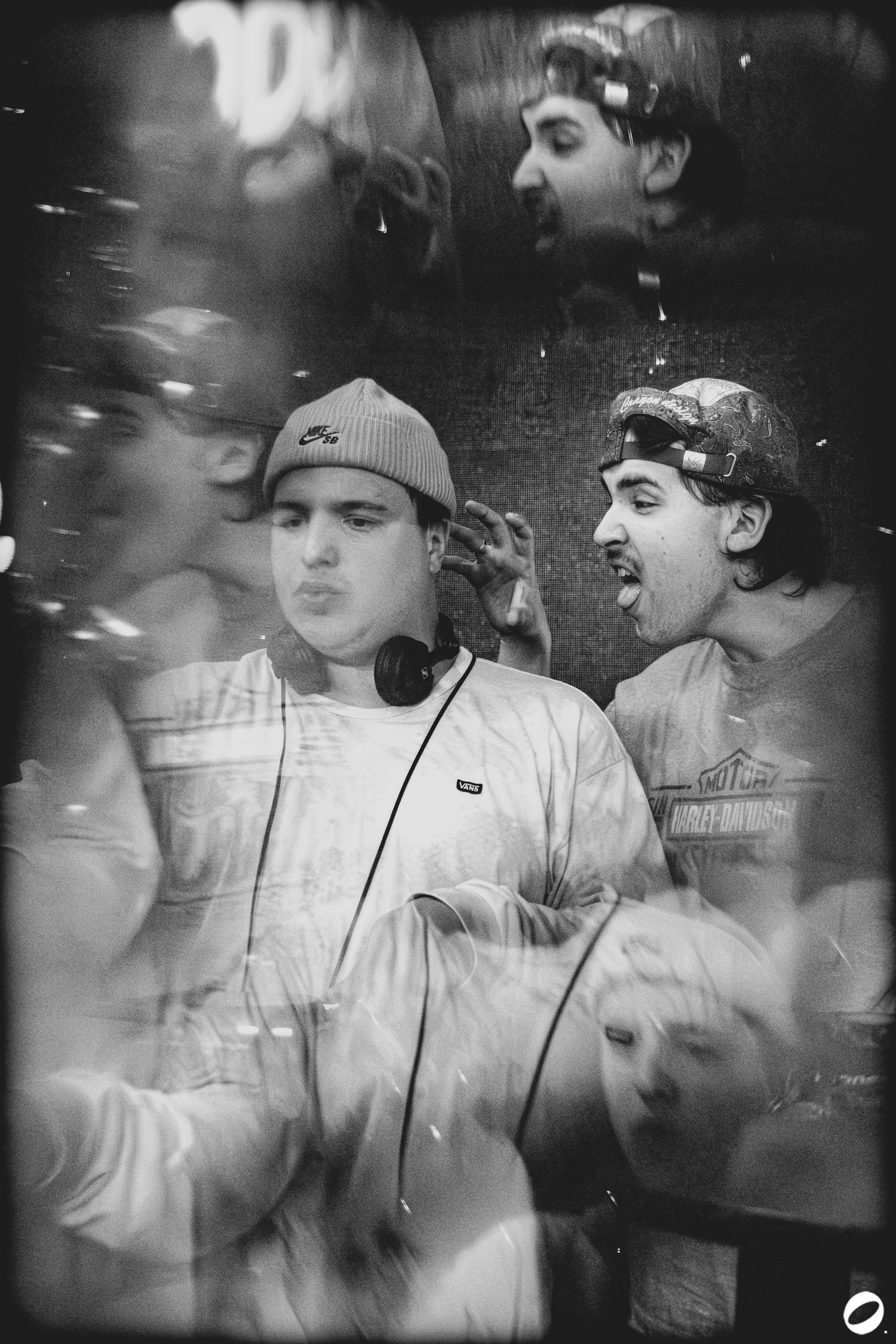 ODD.CLUB 04/04 (@youlovebu). Соня бу тебя сфоткала