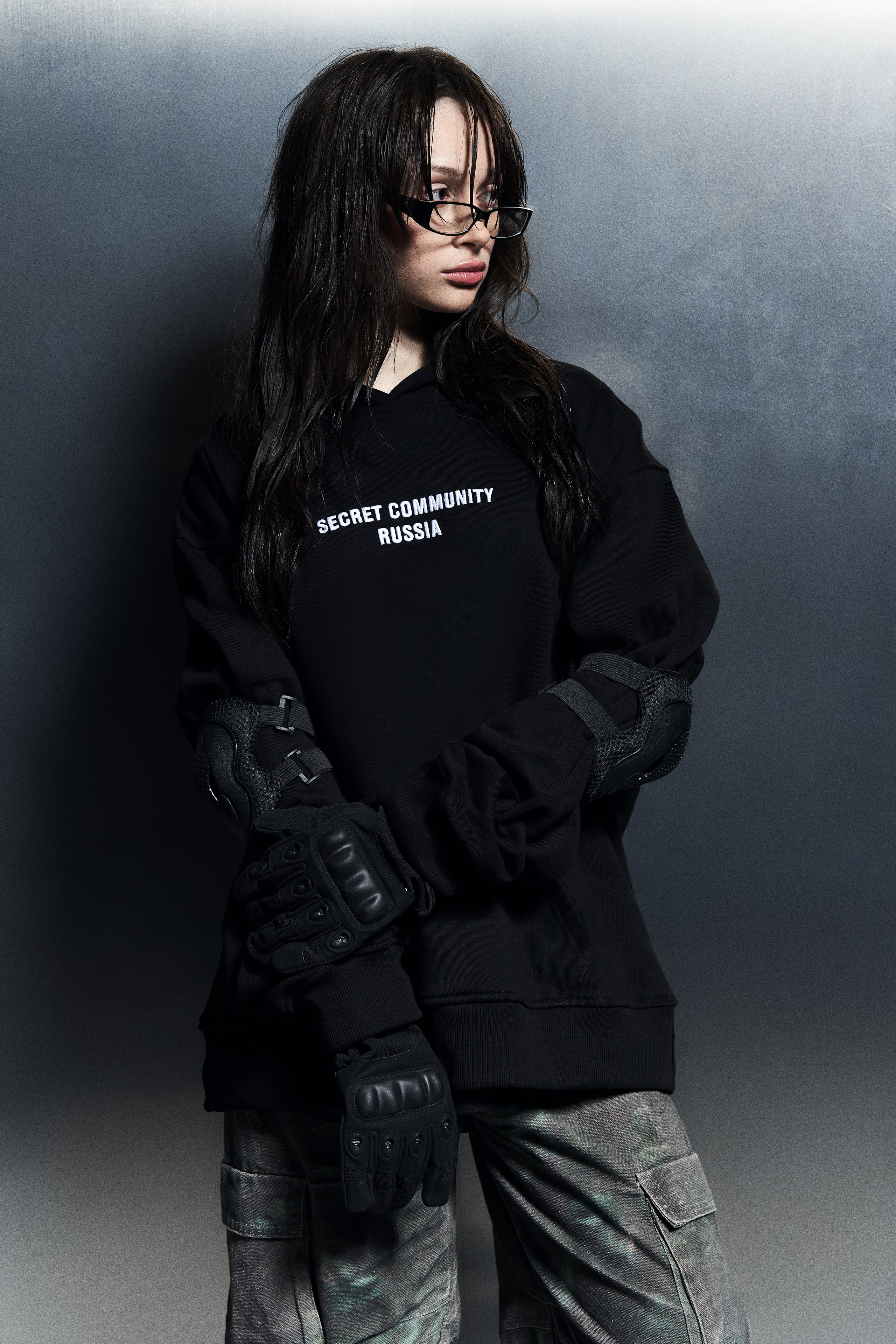 SCRMERCH — CLOSED DROP. DINIS MUSTAFIN | PHOTOGRAPHY