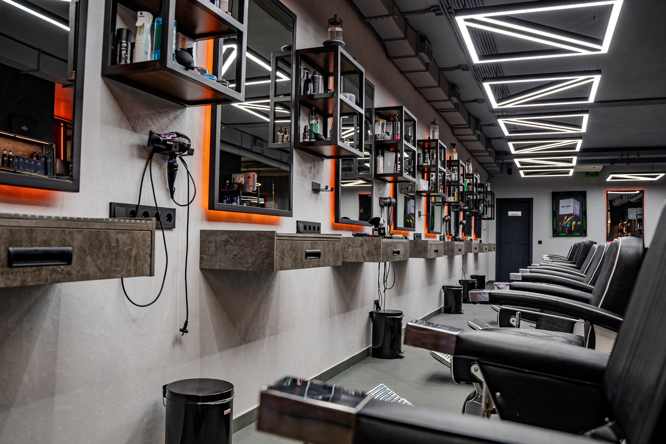 Барбершоп BETONE. KUSTOV PRODUCTION — профессиональная фотосъёмка в Москве