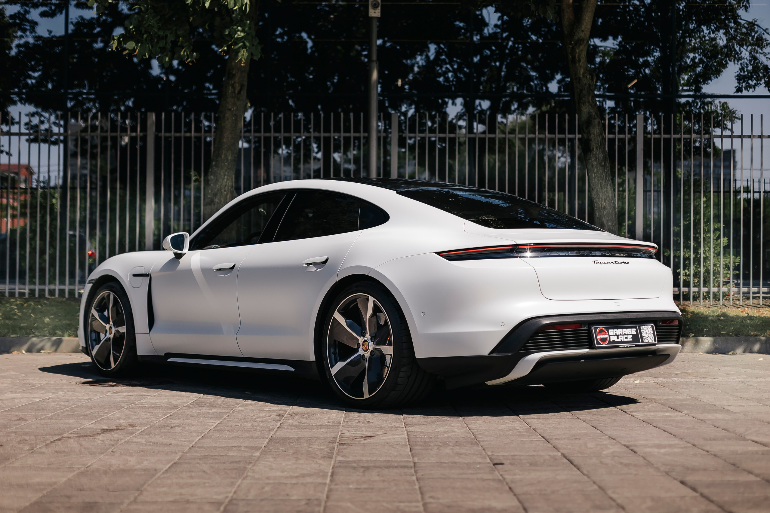 Porsche Taycan Turbo. Автомобильный фотограф, видеограф в Краснодаре Левшакова Анжелика