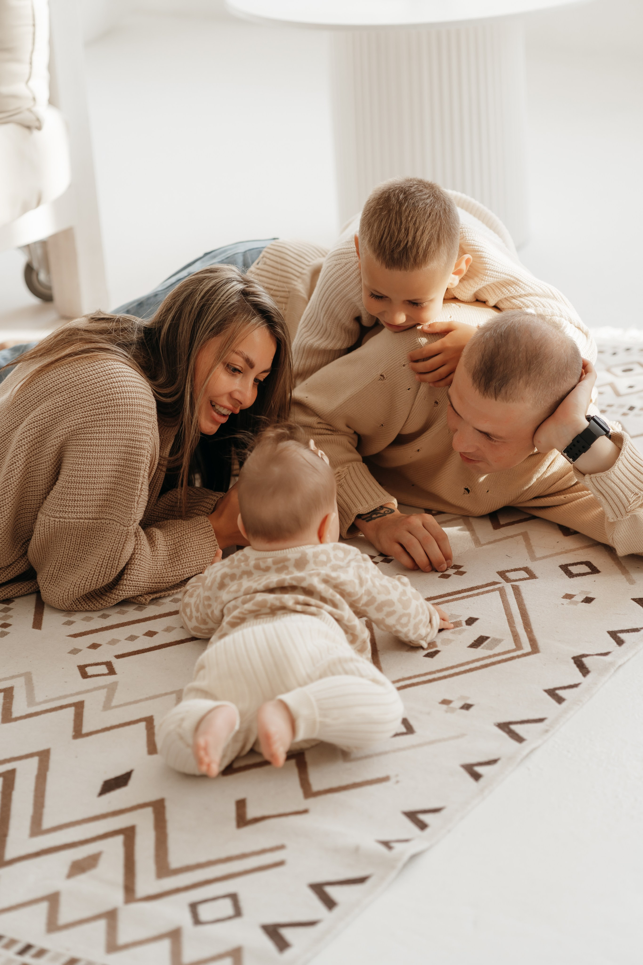Семейная и детская фотосъемка в студии в Архангельске. Портретный и свадебный фотограф в Архангельске Елизавета Стрекаловская