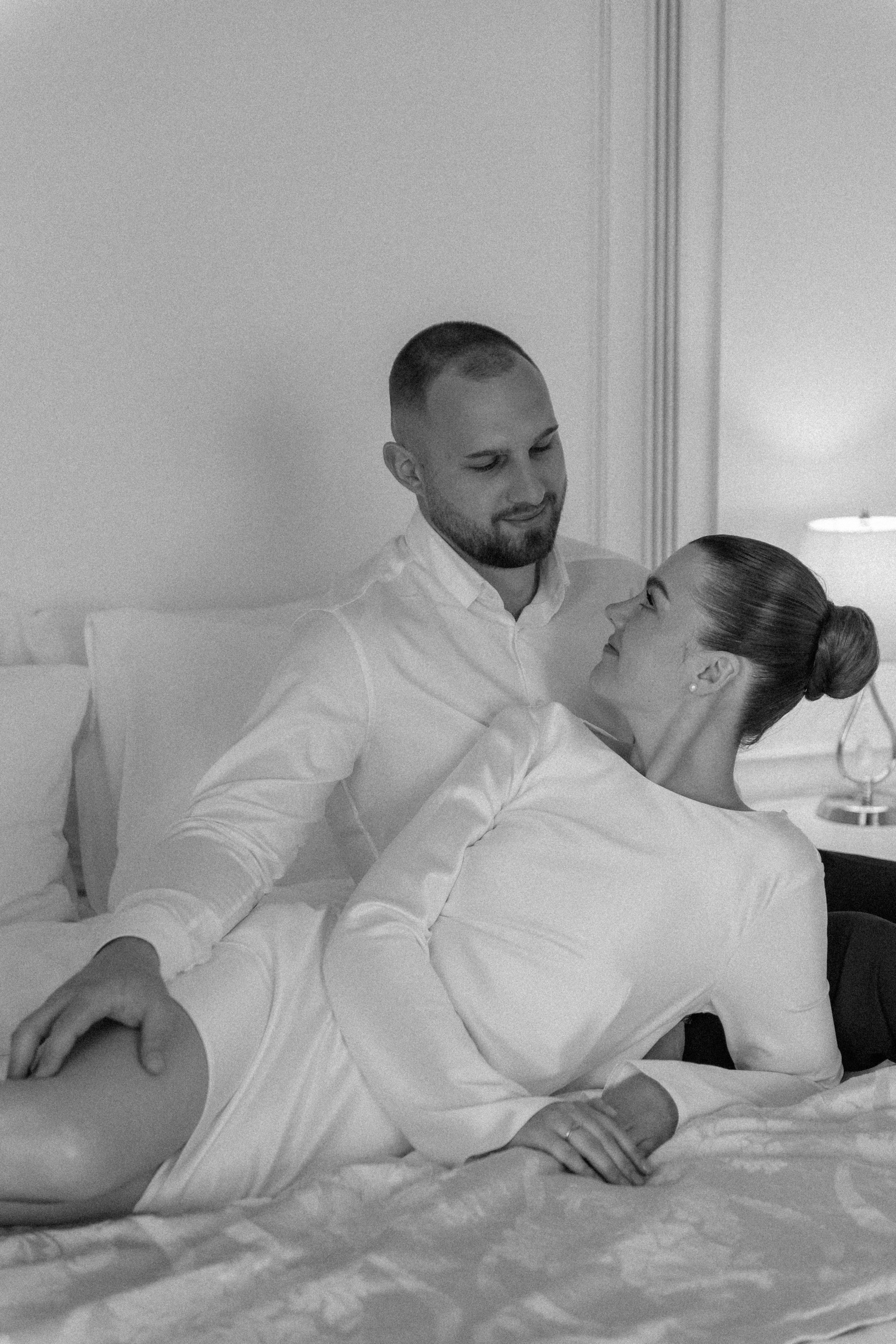 Wedding day in VERSAL PARK. Wedding PHOTOGRAPHER Andrew Vnukov