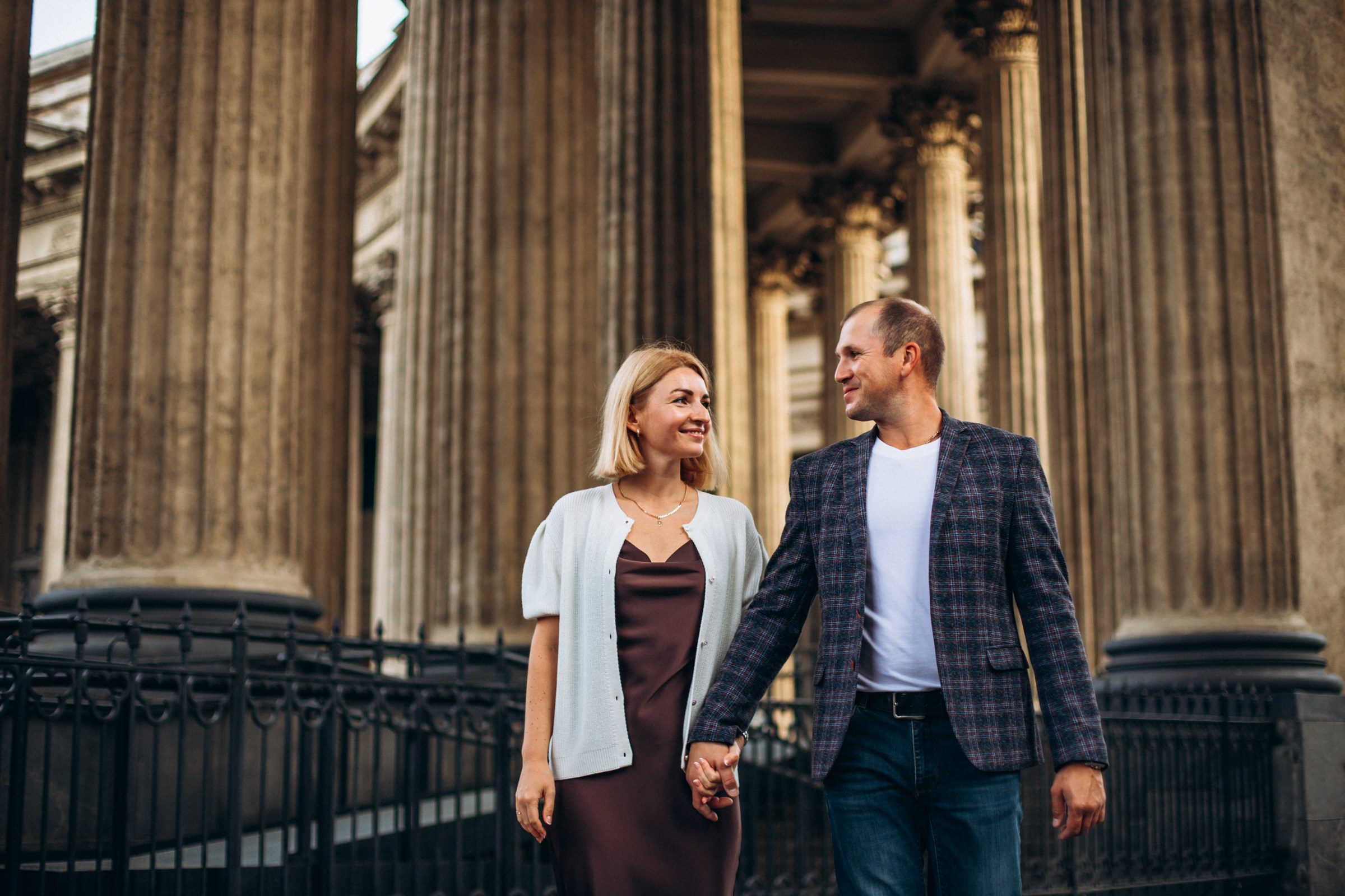 Иван и Дарья в августе. Фотопрогулка в Петербурге. Индивидуальный и семейный фотограф в Санкт-Петербурге