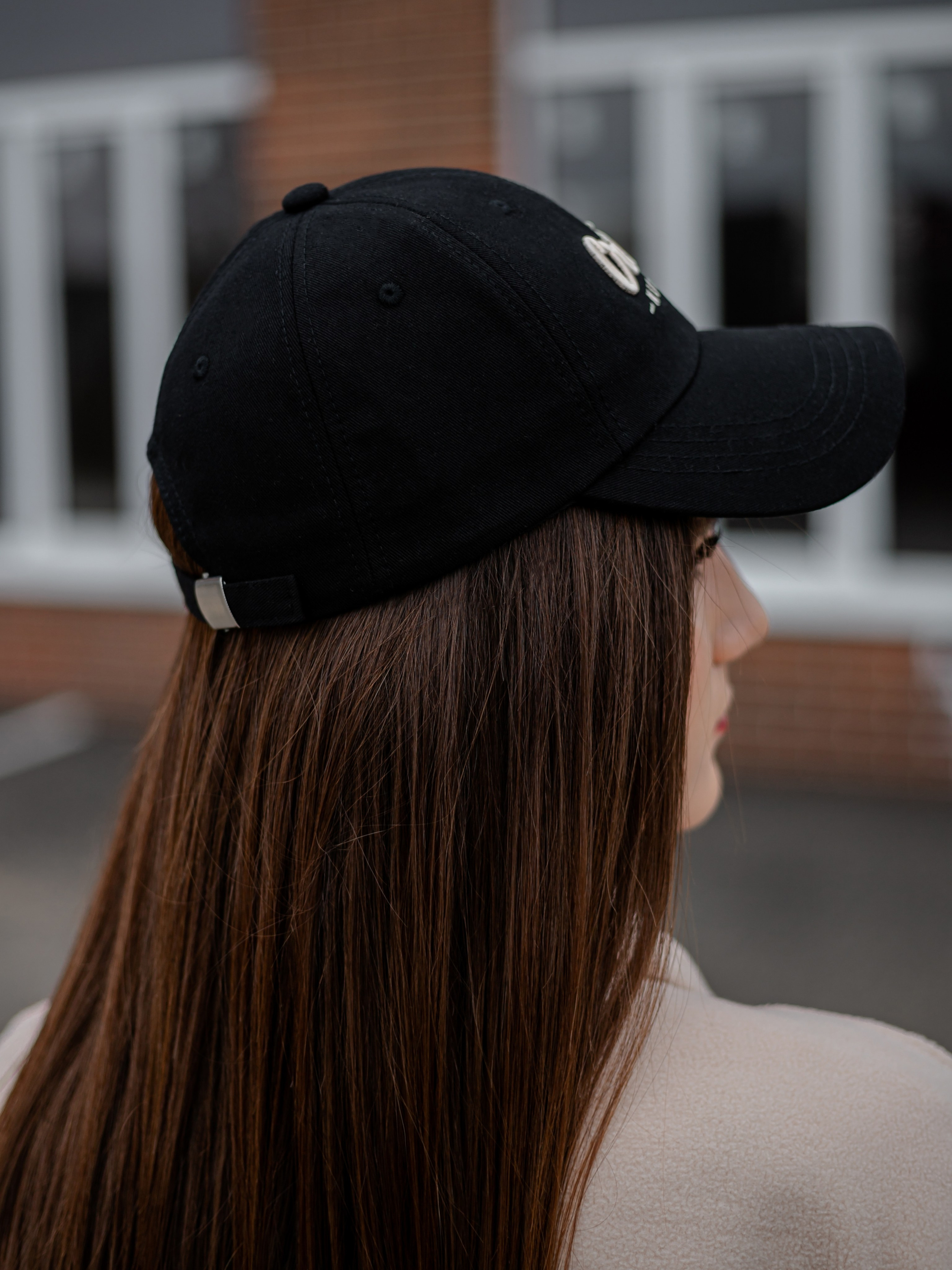 Бейсболки на моделях. Фотограф Неверова Катерина