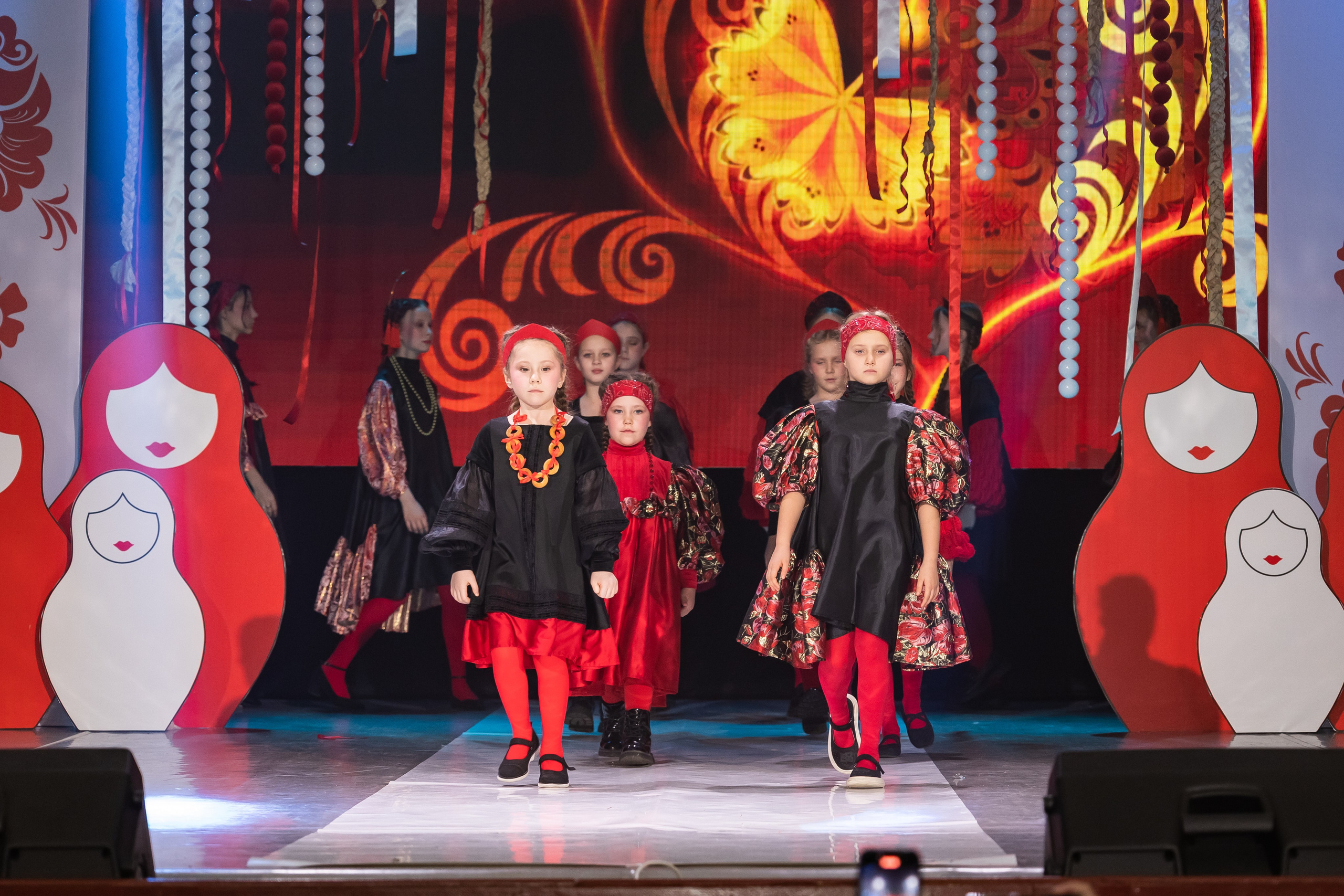 Показ Happy Kids. Выпускные альбомы во Владивостоке