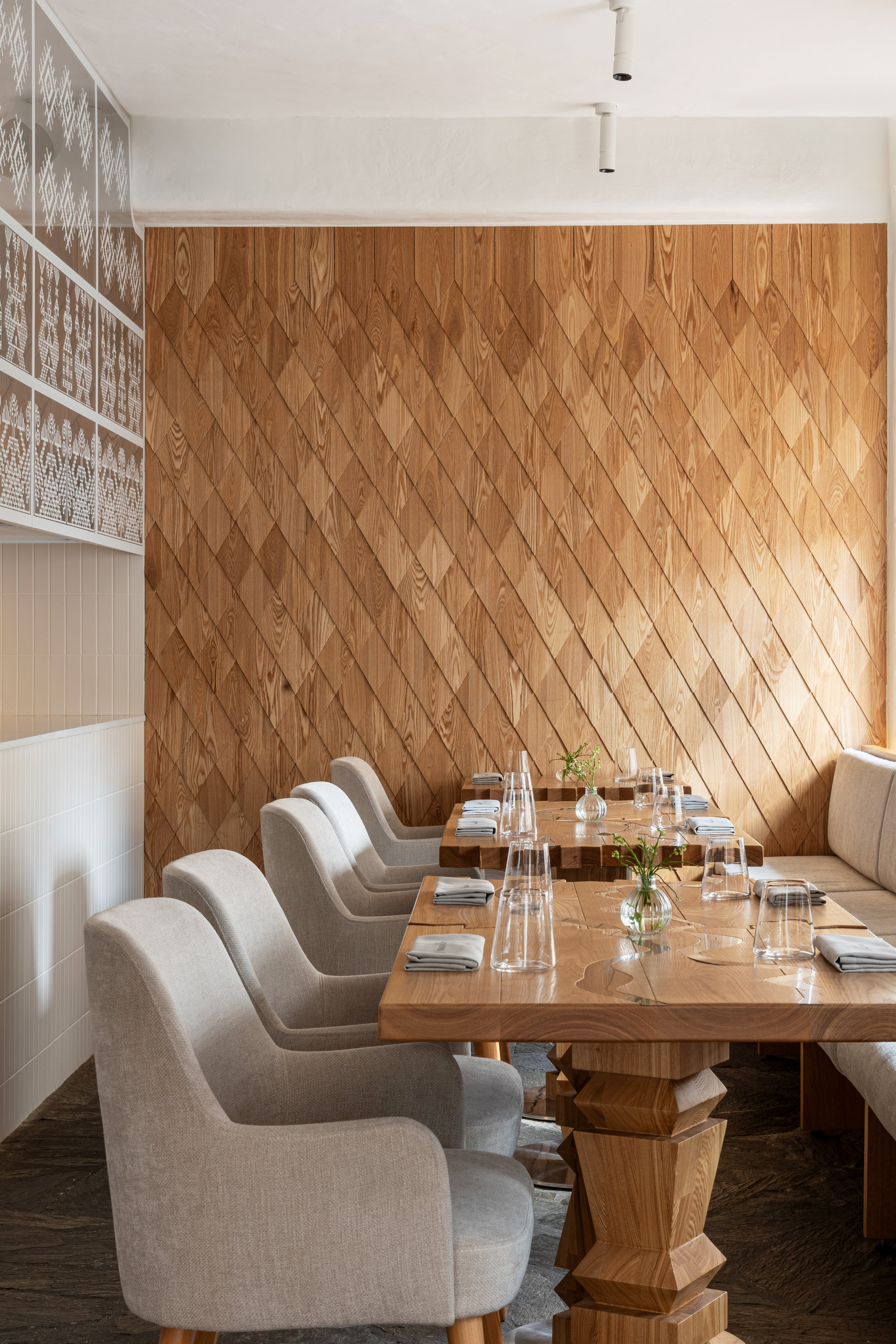 Интерьерная фотосъемка ресторана в Санкт-Петербурге. Интерьерный фотограф в Нижнем Новгороде и Москве Владимир Гудков